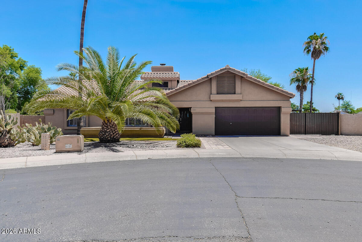 5735 E CAMPO BELLO Drive