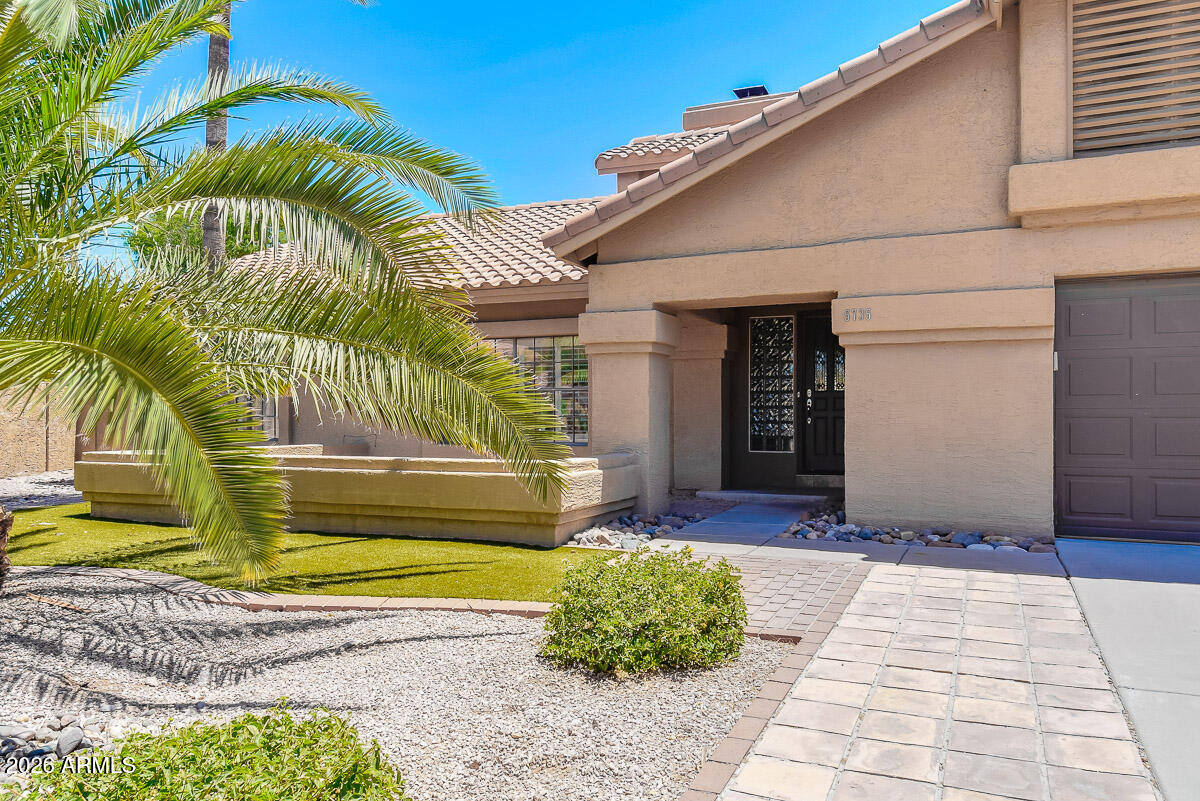 5735 E CAMPO BELLO Drive