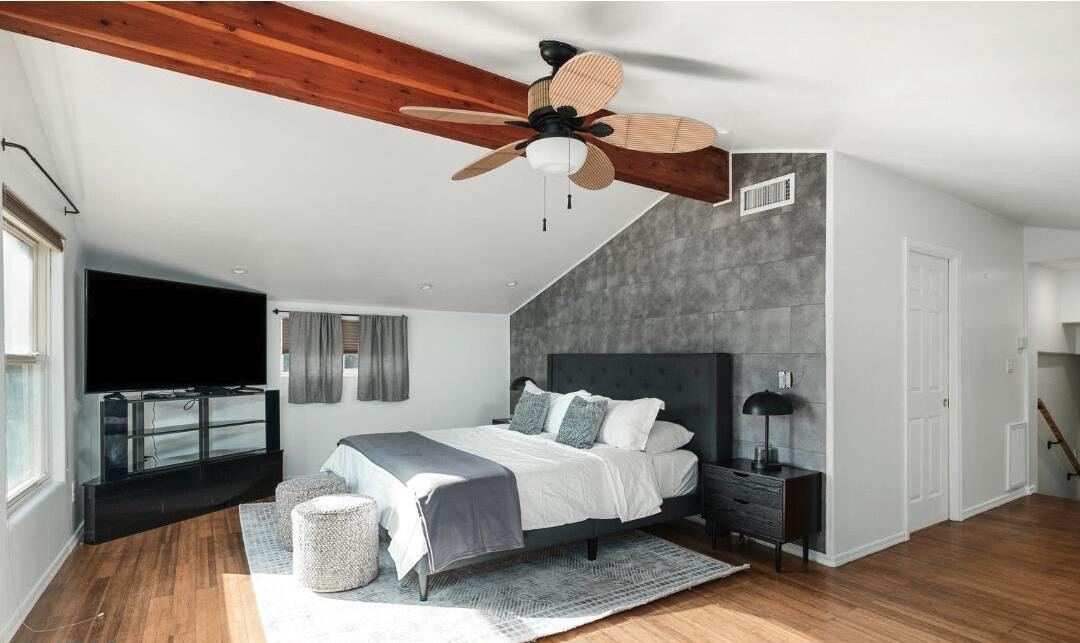 8620 E San Miguel Avenue