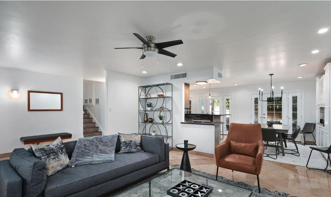 8620 E San Miguel Avenue