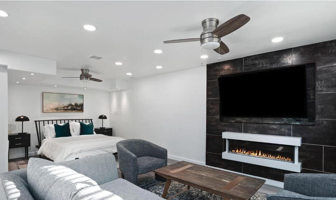 8620 E San Miguel Avenue