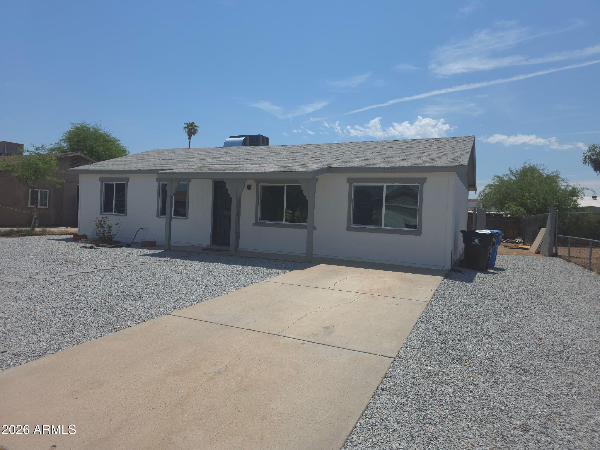 6753 W PALM Lane
