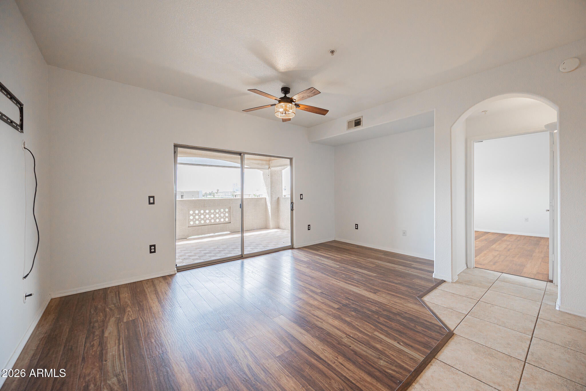 920 E DEVONSHIRE Avenue 4003