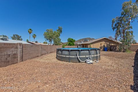 Single Family Residence in Phoenix AZ 2340 COLUMBINE Drive 29.jpg