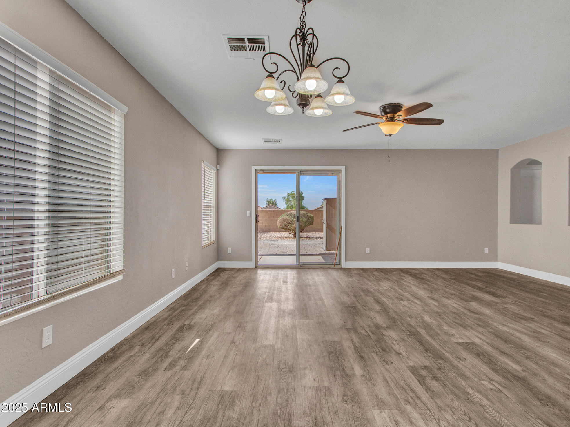 Buckeye, Arizona 85326, United States, 3 Bedrooms Bedrooms, ,2 BathroomsBathrooms,Residential,Active,167508