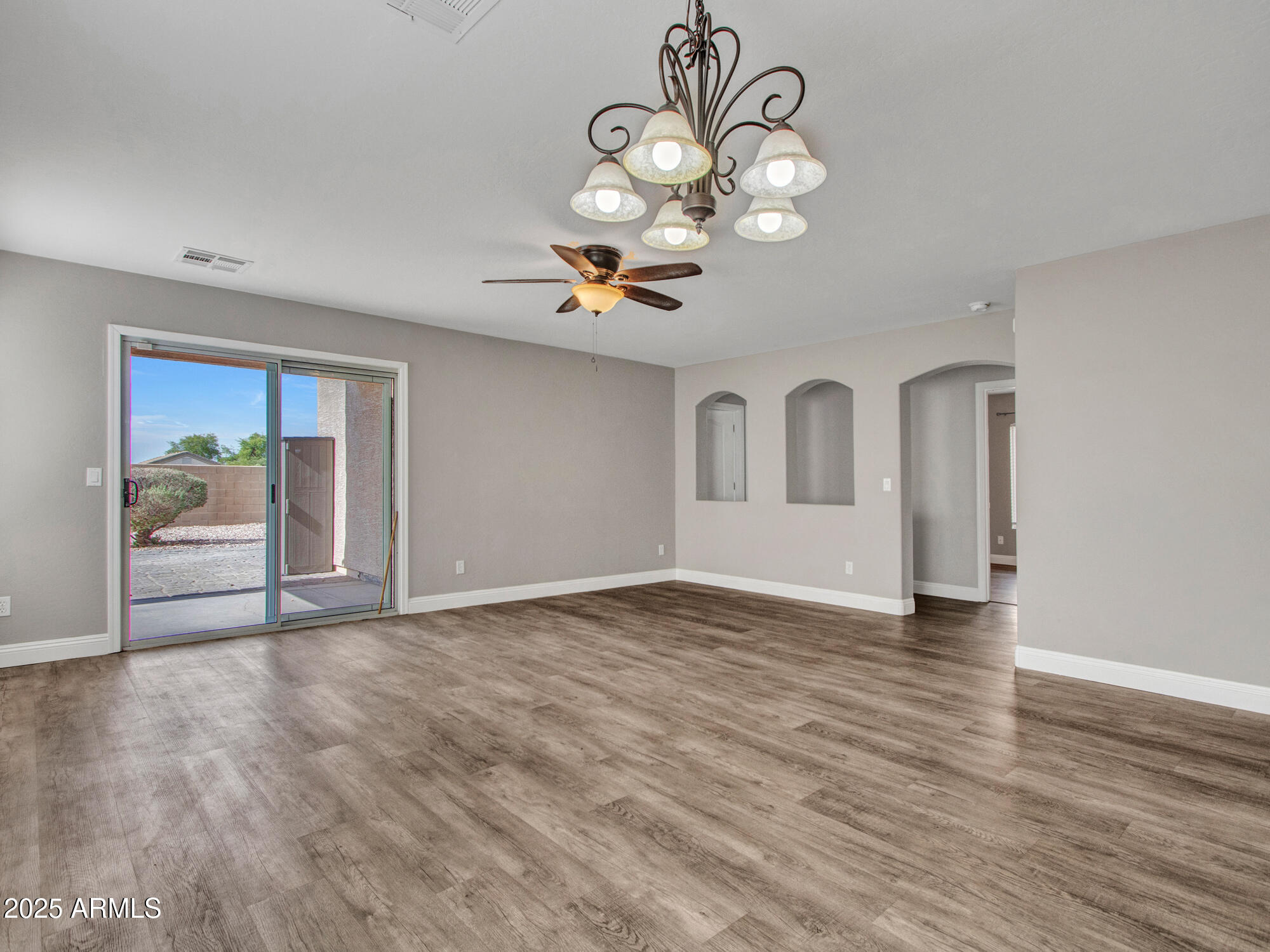 Buckeye, Arizona 85326, United States, 3 Bedrooms Bedrooms, ,2 BathroomsBathrooms,Residential,Active,167508