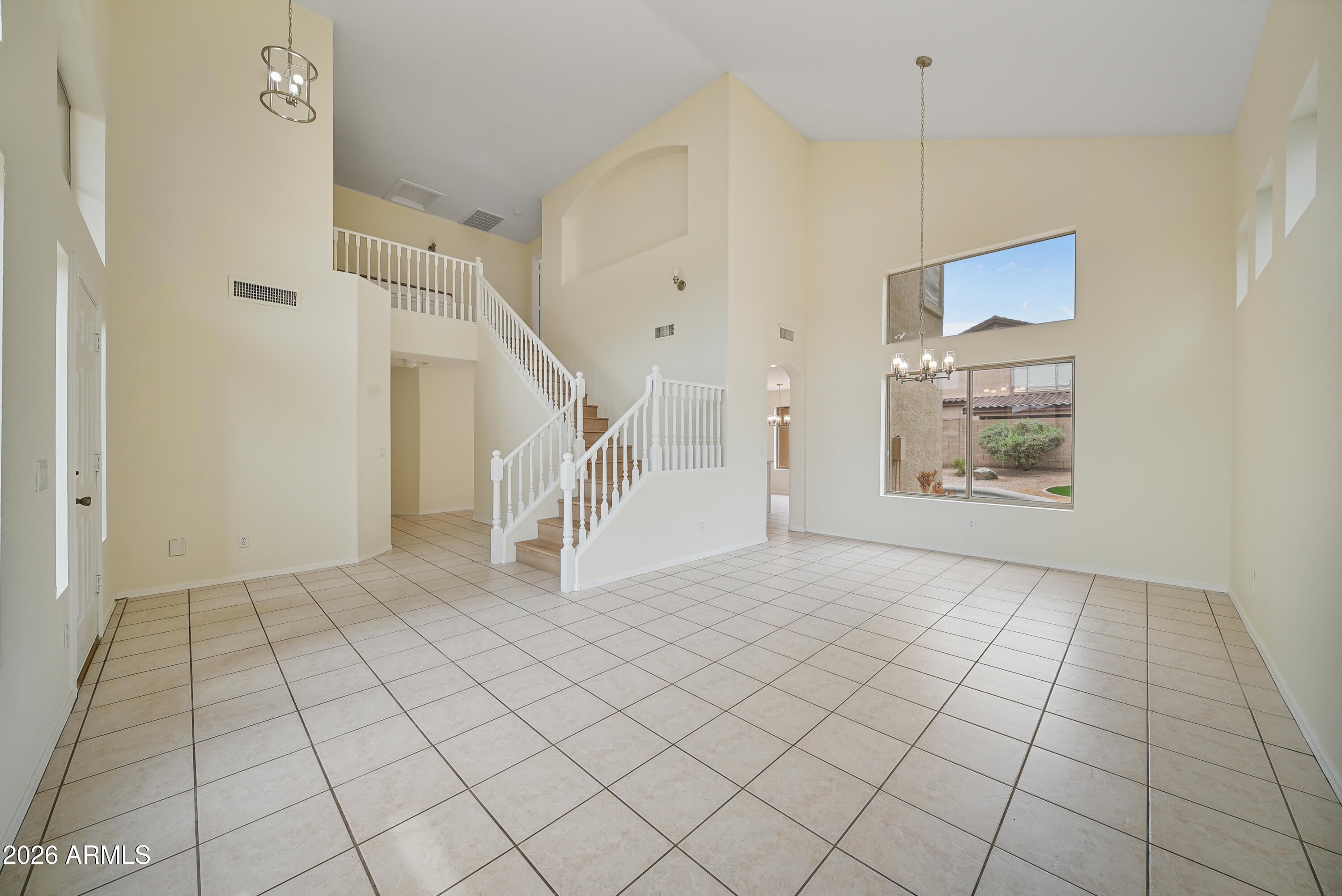 7456 W POTTER Drive