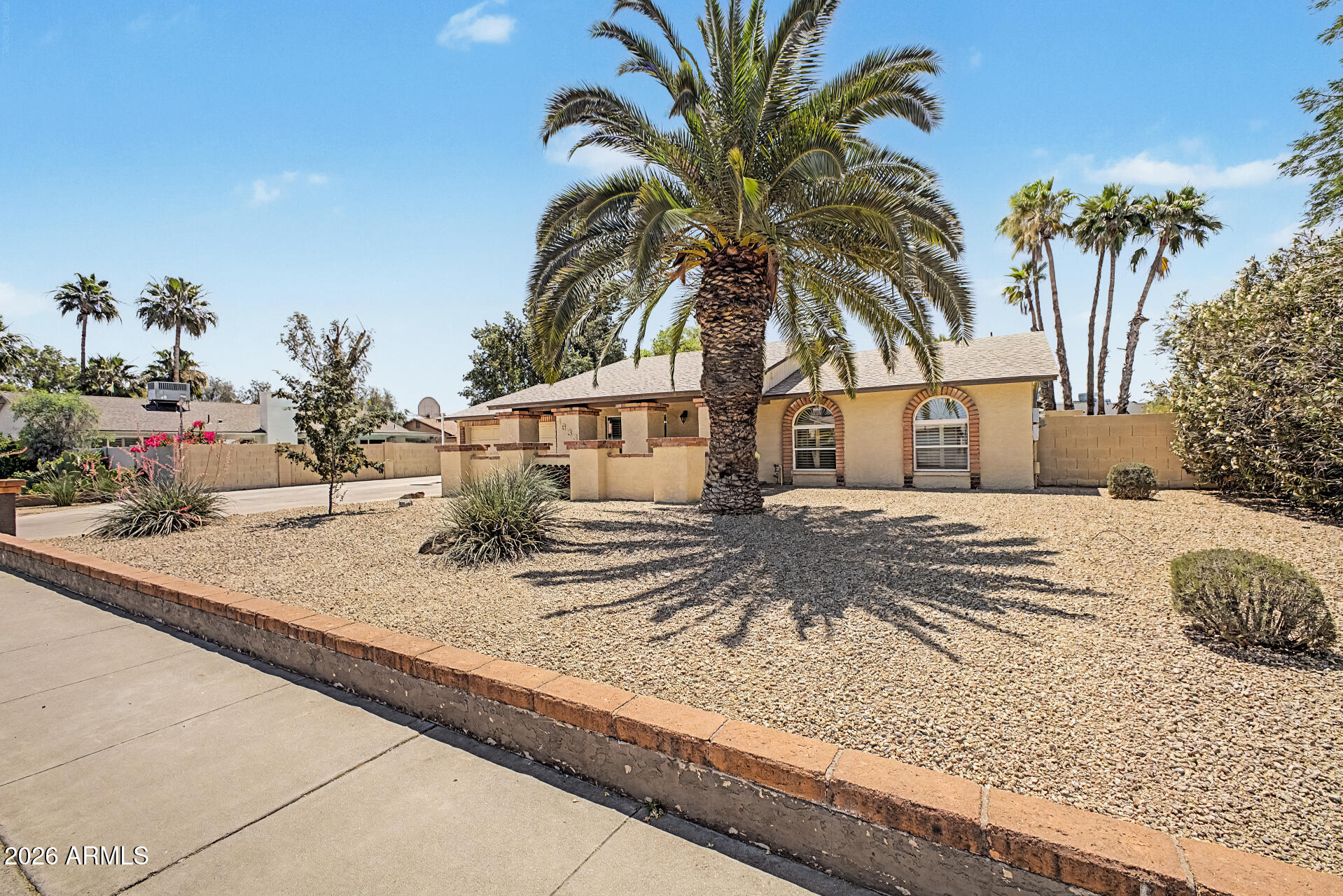 4633 E REDFIELD Road