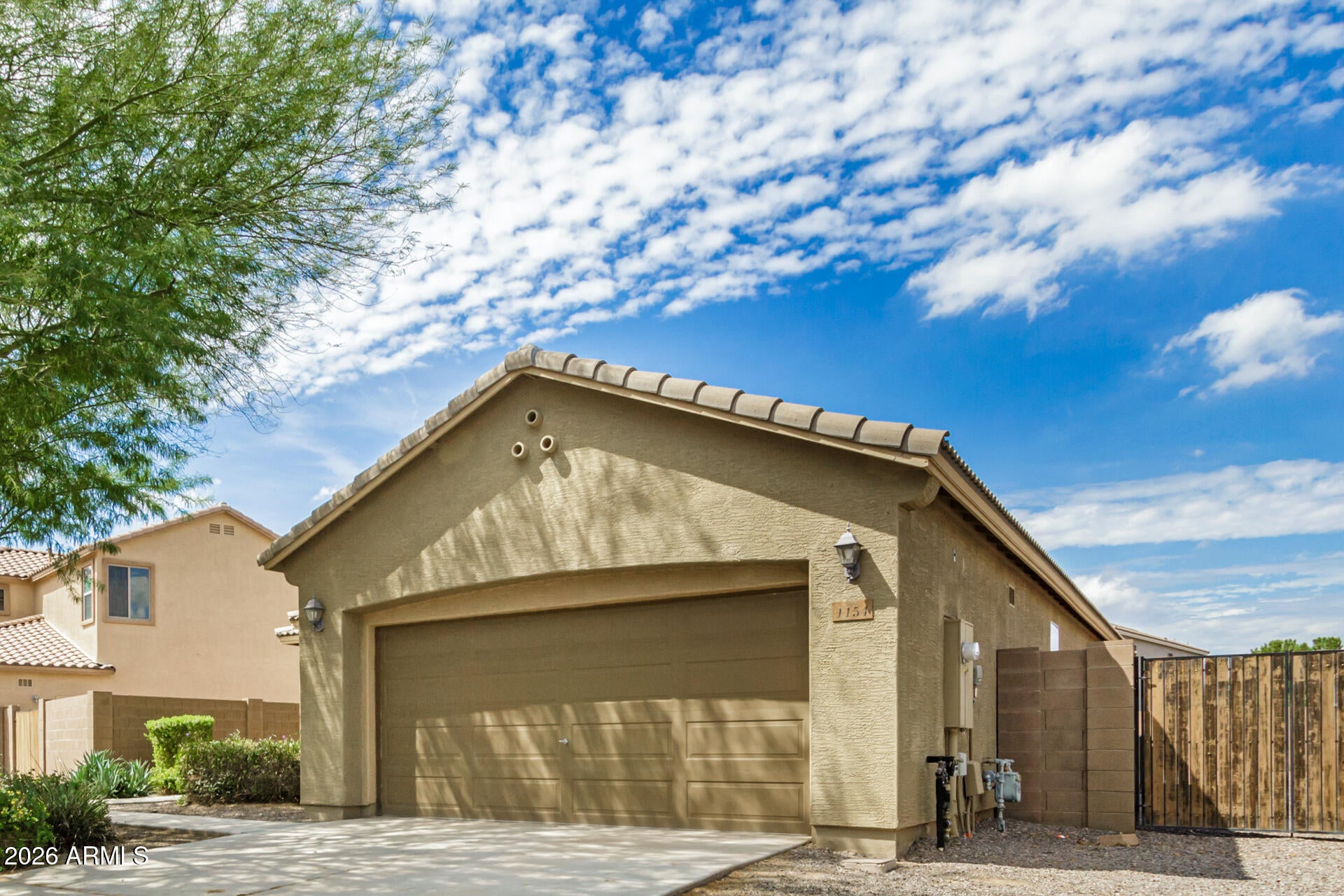 1154 W STEPHANIE Lane