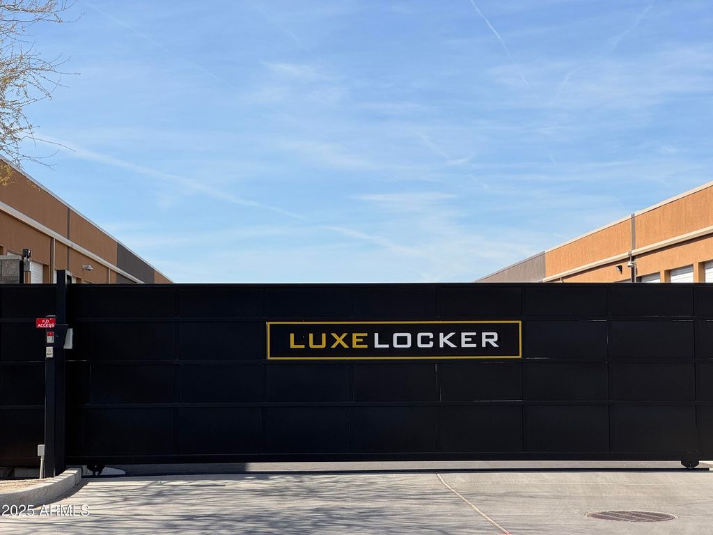 Photo of 390 N Enterprise Place #A6, Chandler, AZ 85226 (MLS # 6964284)