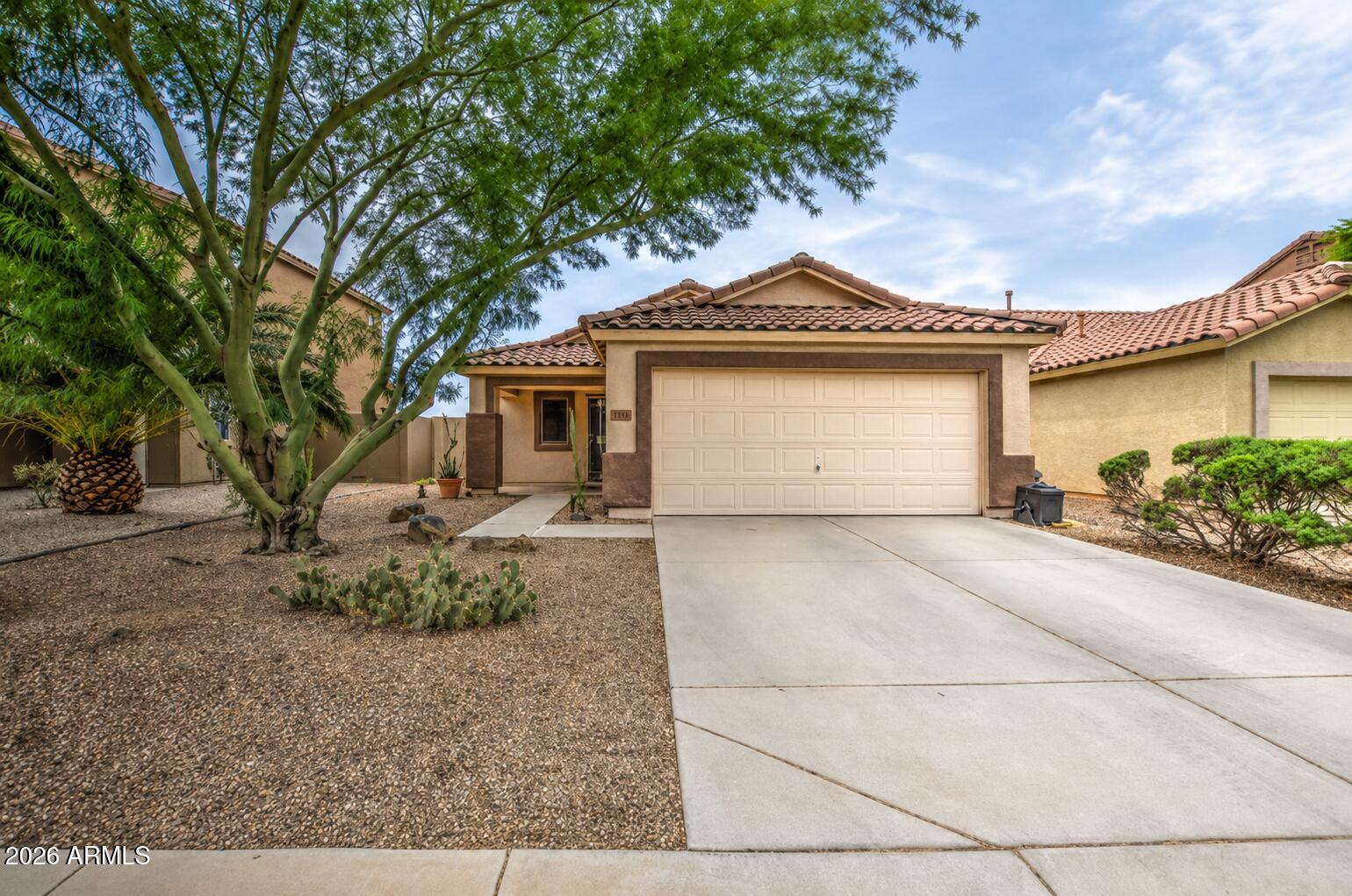 35917 W VELAZQUEZ Drive