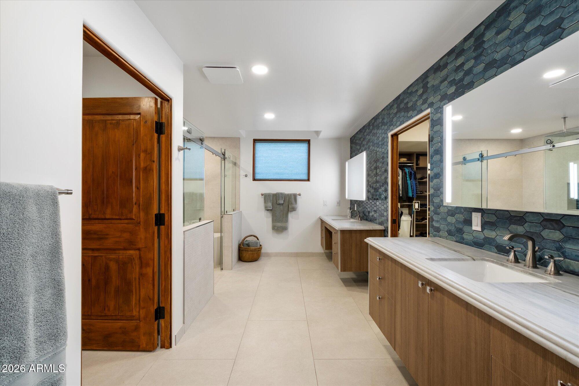 CLEARWATER HILLS - Residential