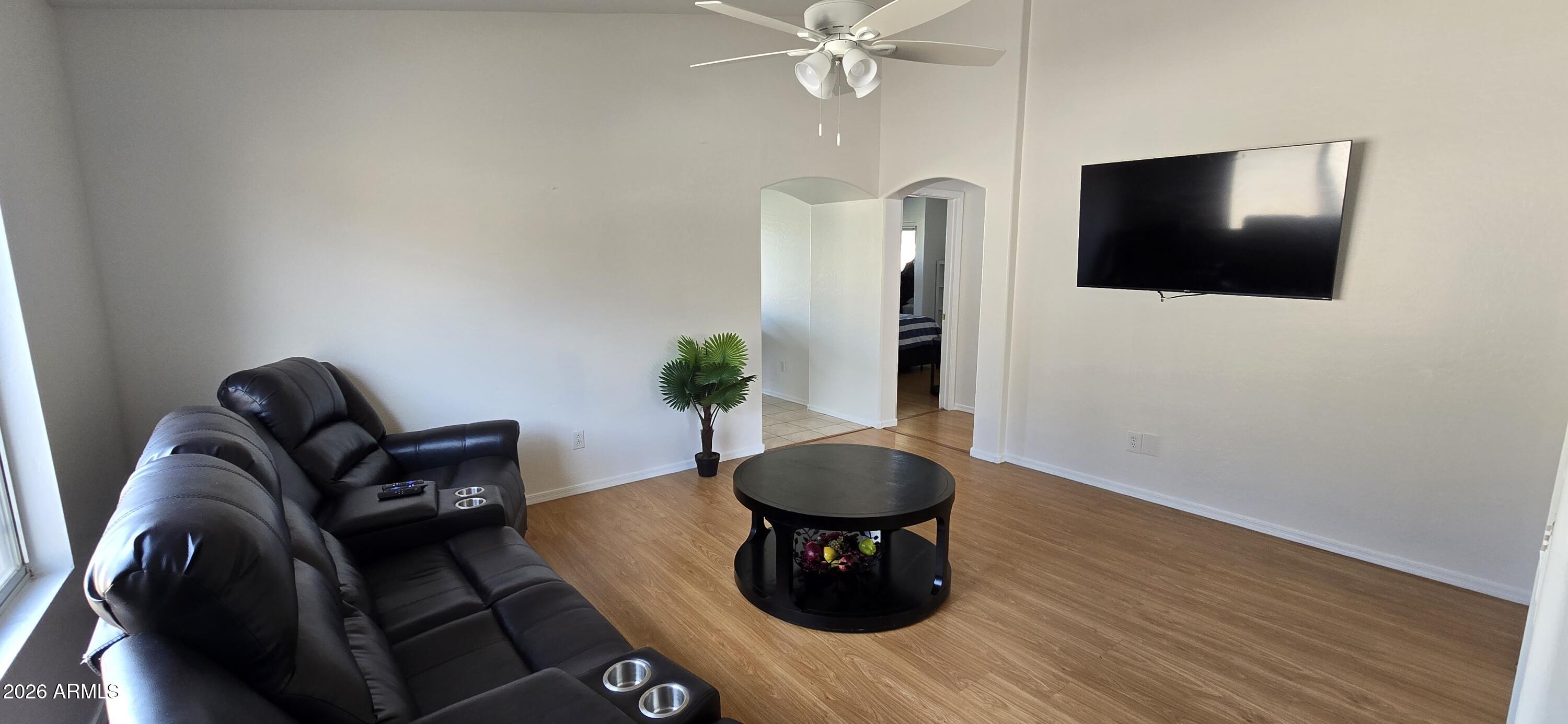 12413 N EL FRIO Street