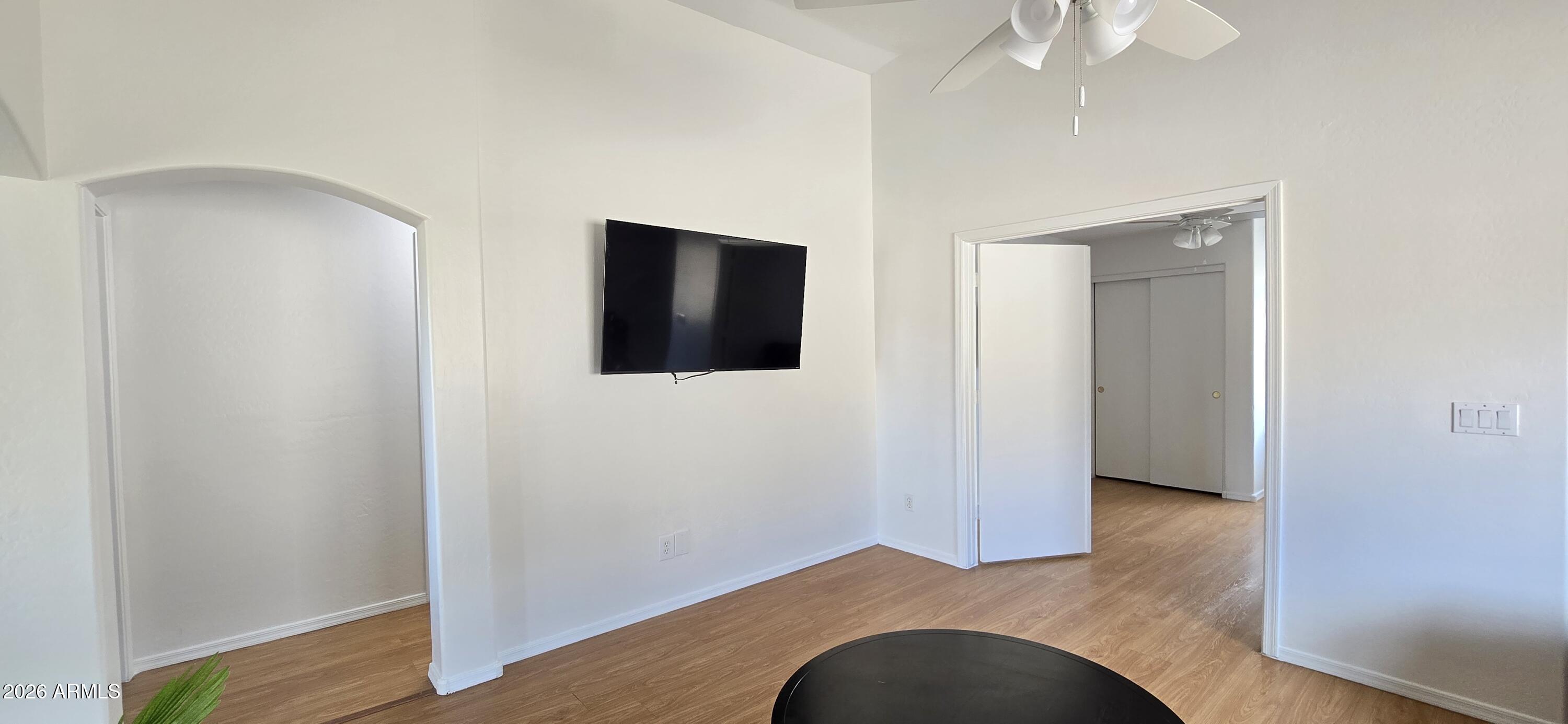 12413 N EL FRIO Street