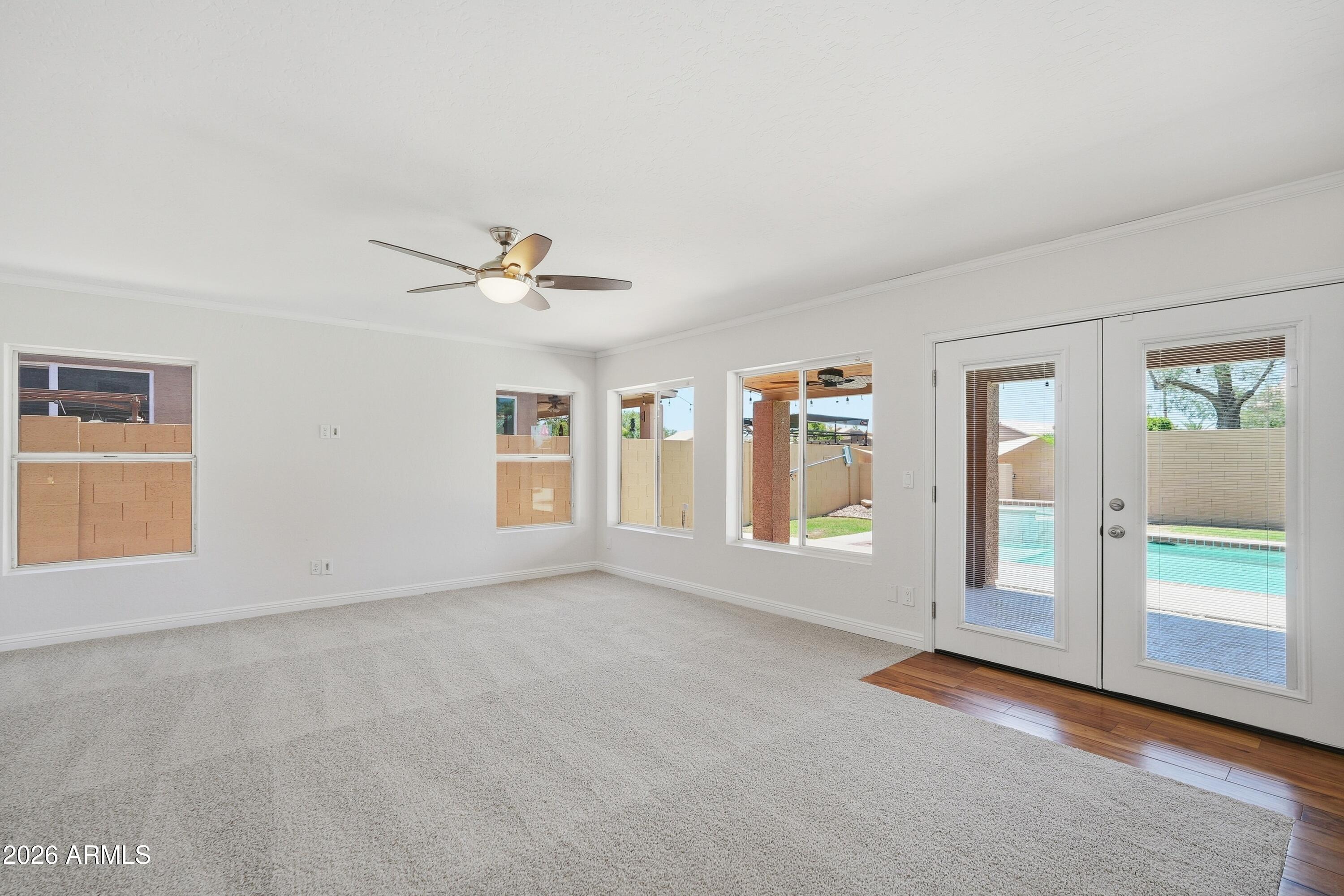 1231 W ISLANDIA Drive