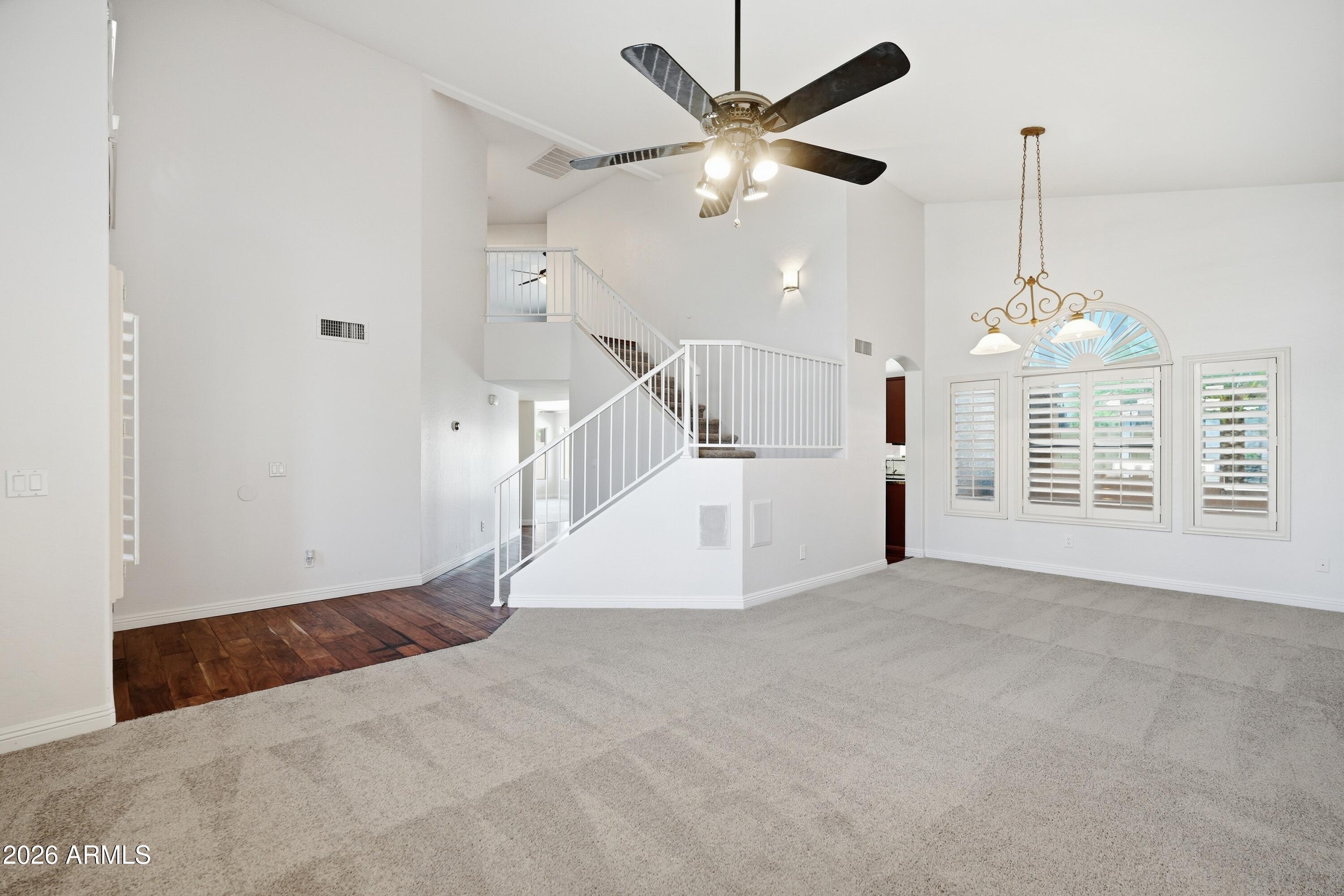 1231 W ISLANDIA Drive