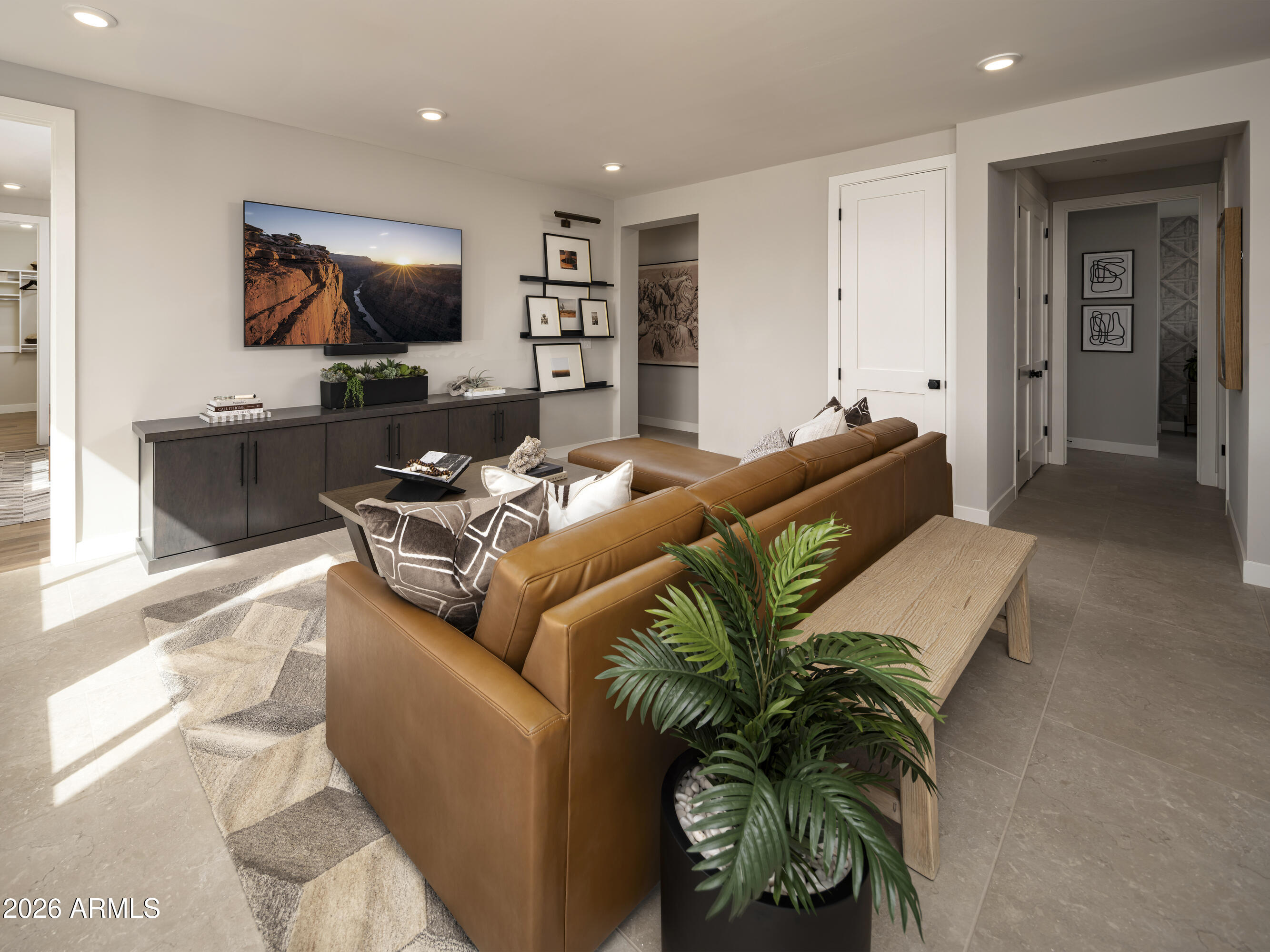 2121 W SONORAN DESERT Drive 167