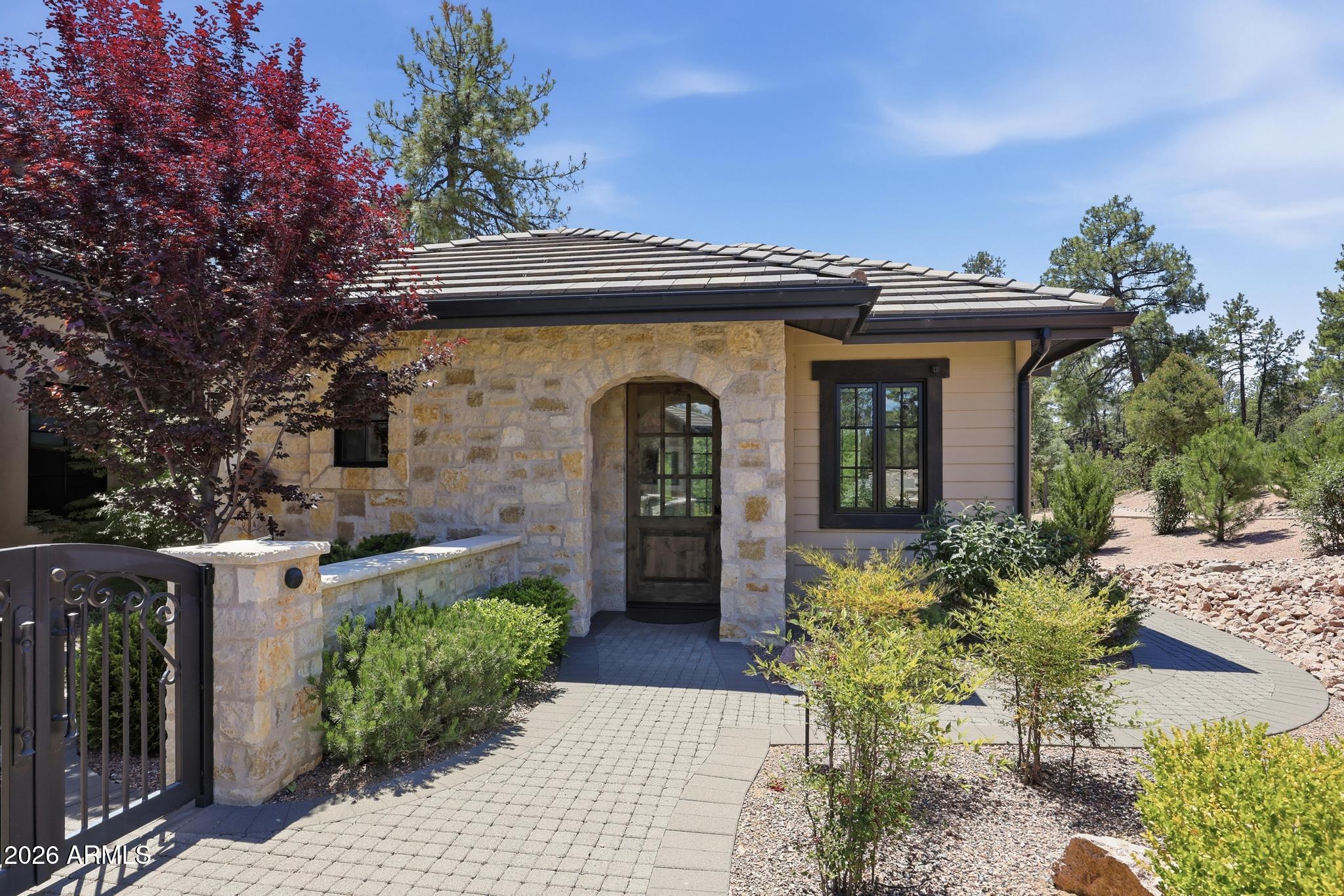 RIM GOLF CLUB PHASE 1 - Residential