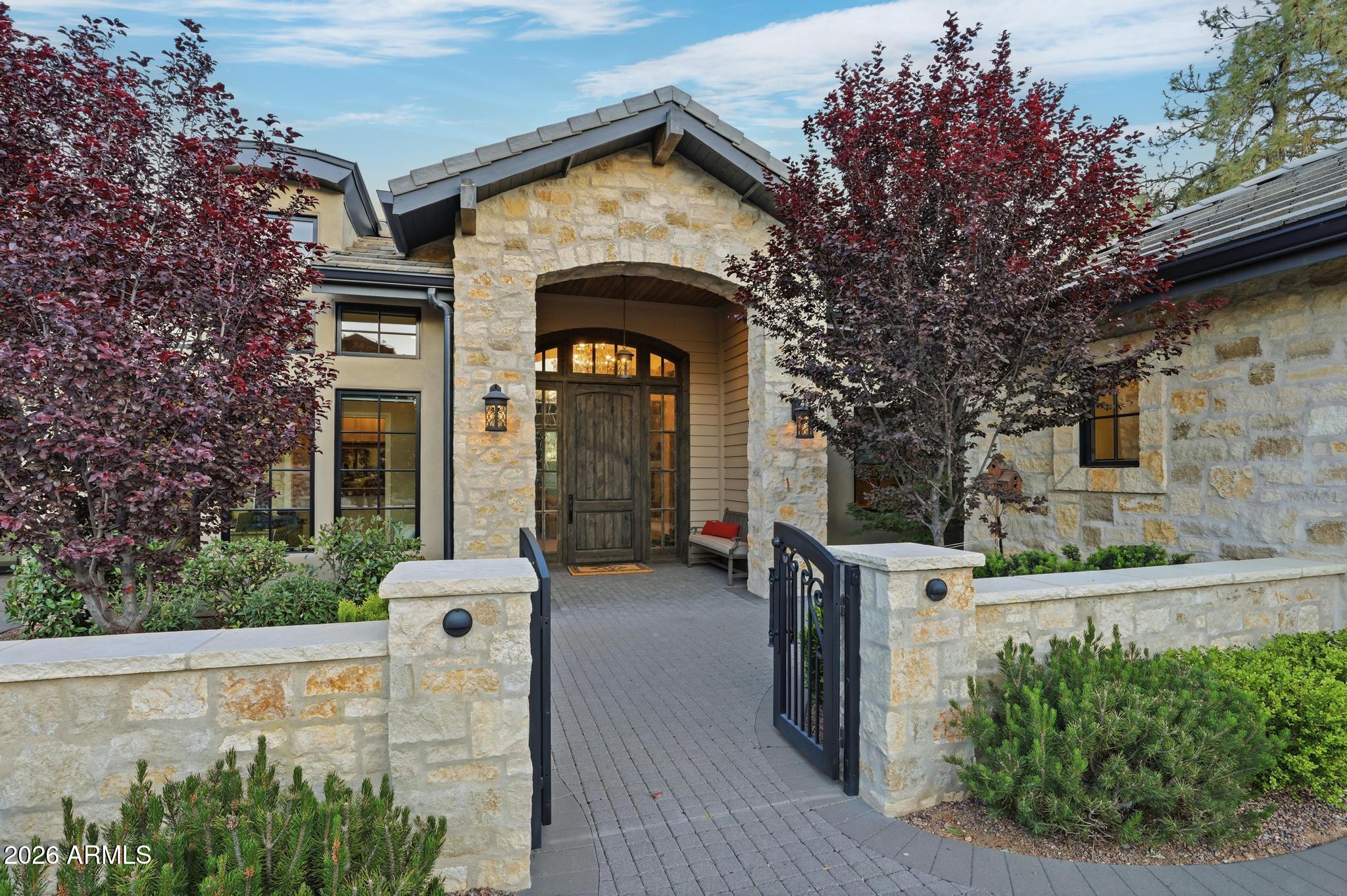 209 S RIM CLUB Drive