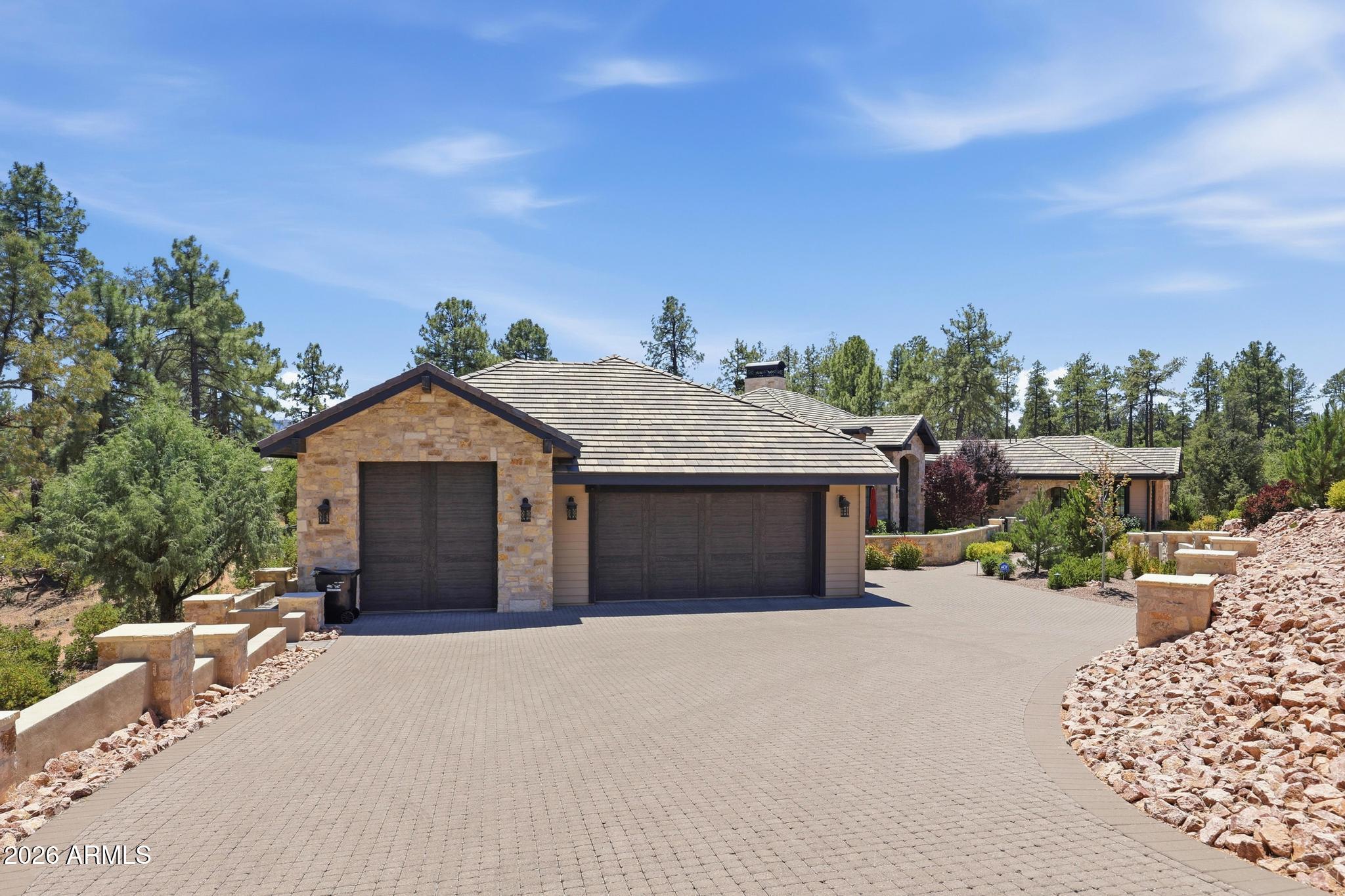 RIM GOLF CLUB PHASE 1 - Residential