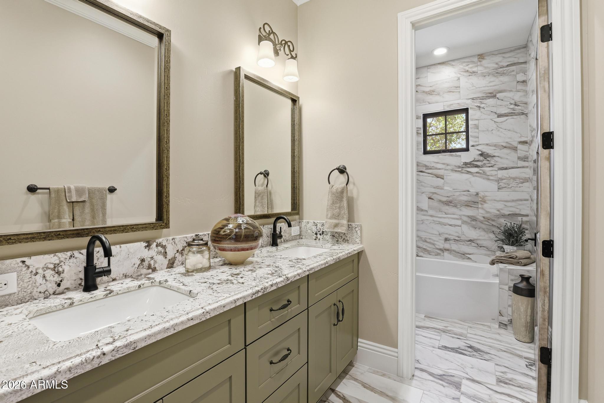 RIM GOLF CLUB PHASE 1 - Residential