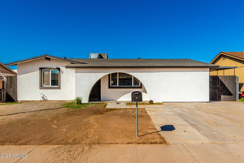 Photo of 4428 W Sanna Street, Glendale, AZ 85302 (MLS # 6929126)