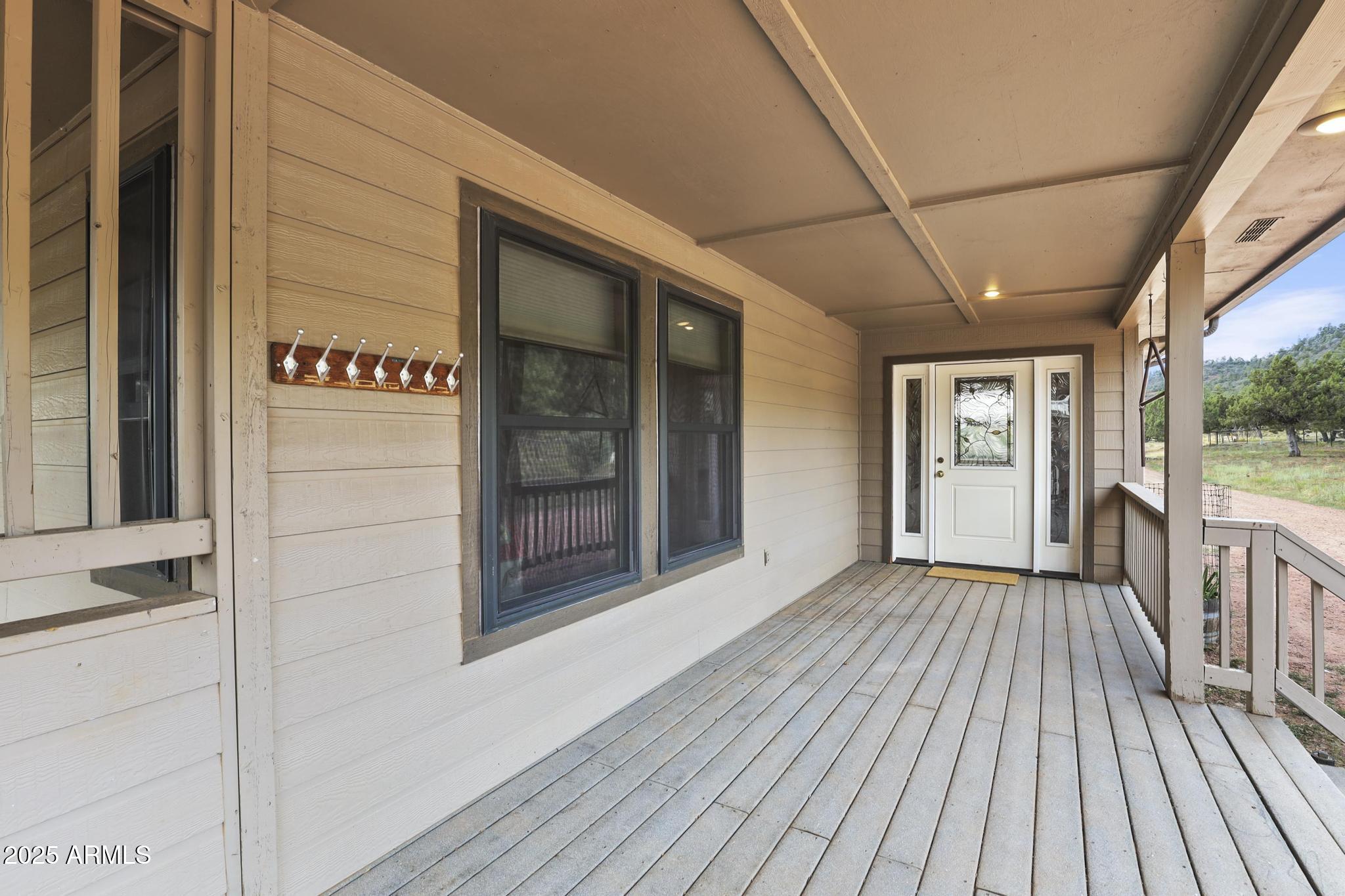 131 W Hunt Ranch Road