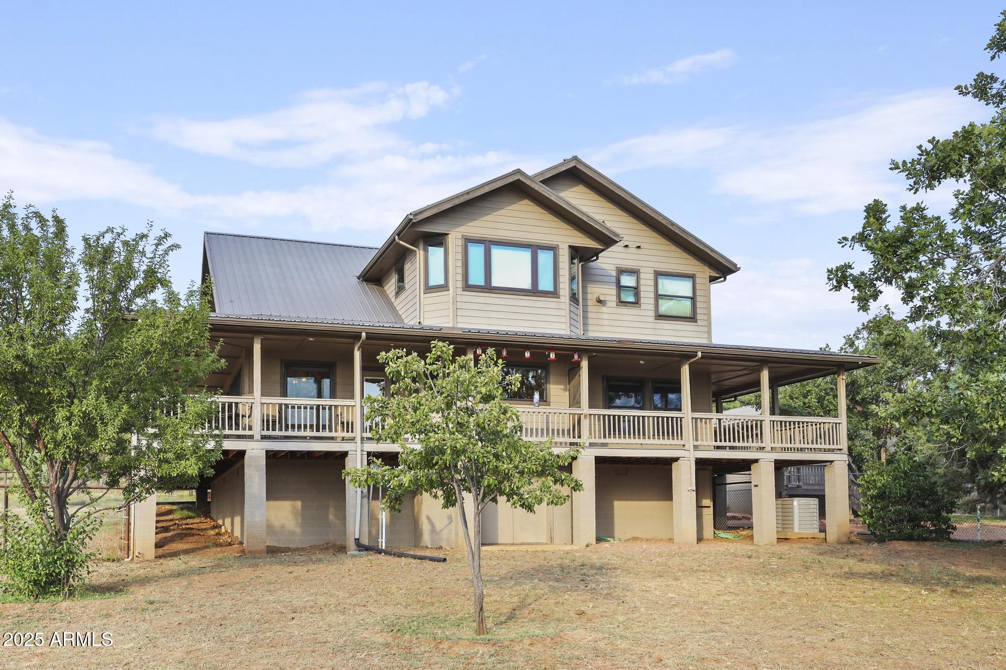 131 W Hunt Ranch Road