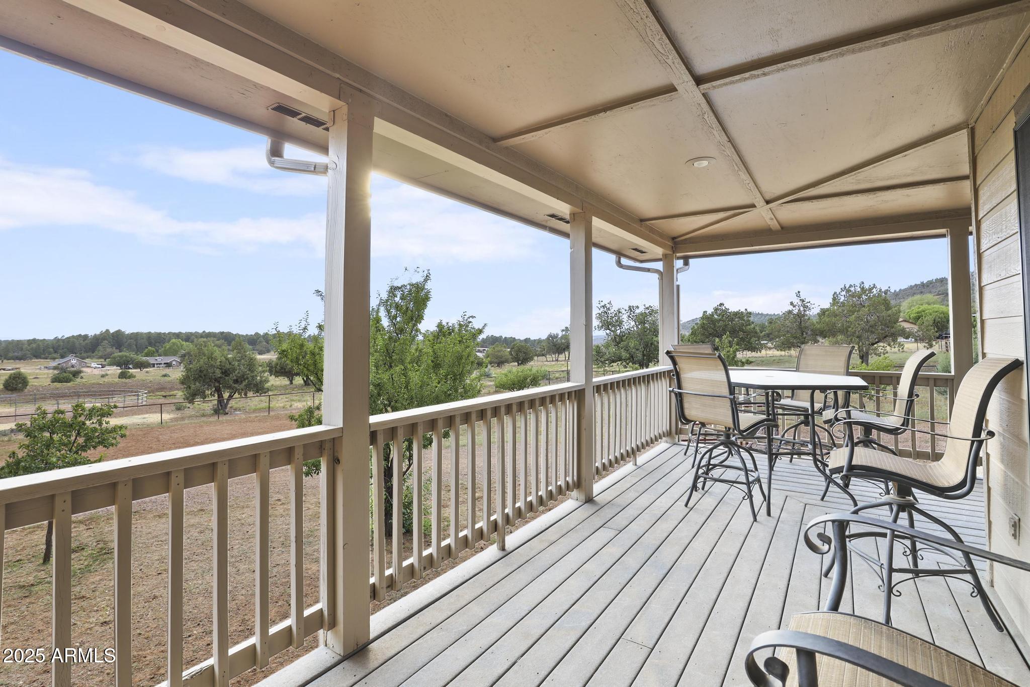 131 W Hunt Ranch Road