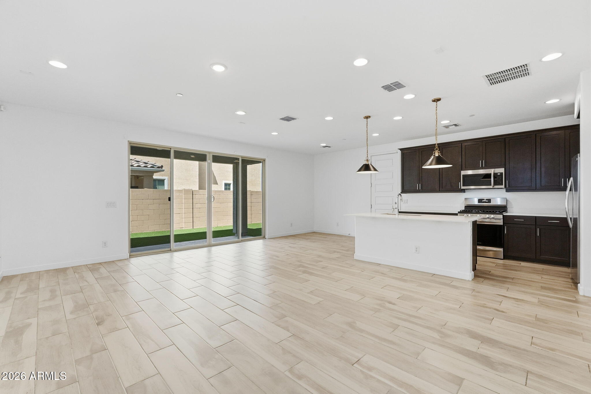 644 S HERON Lane