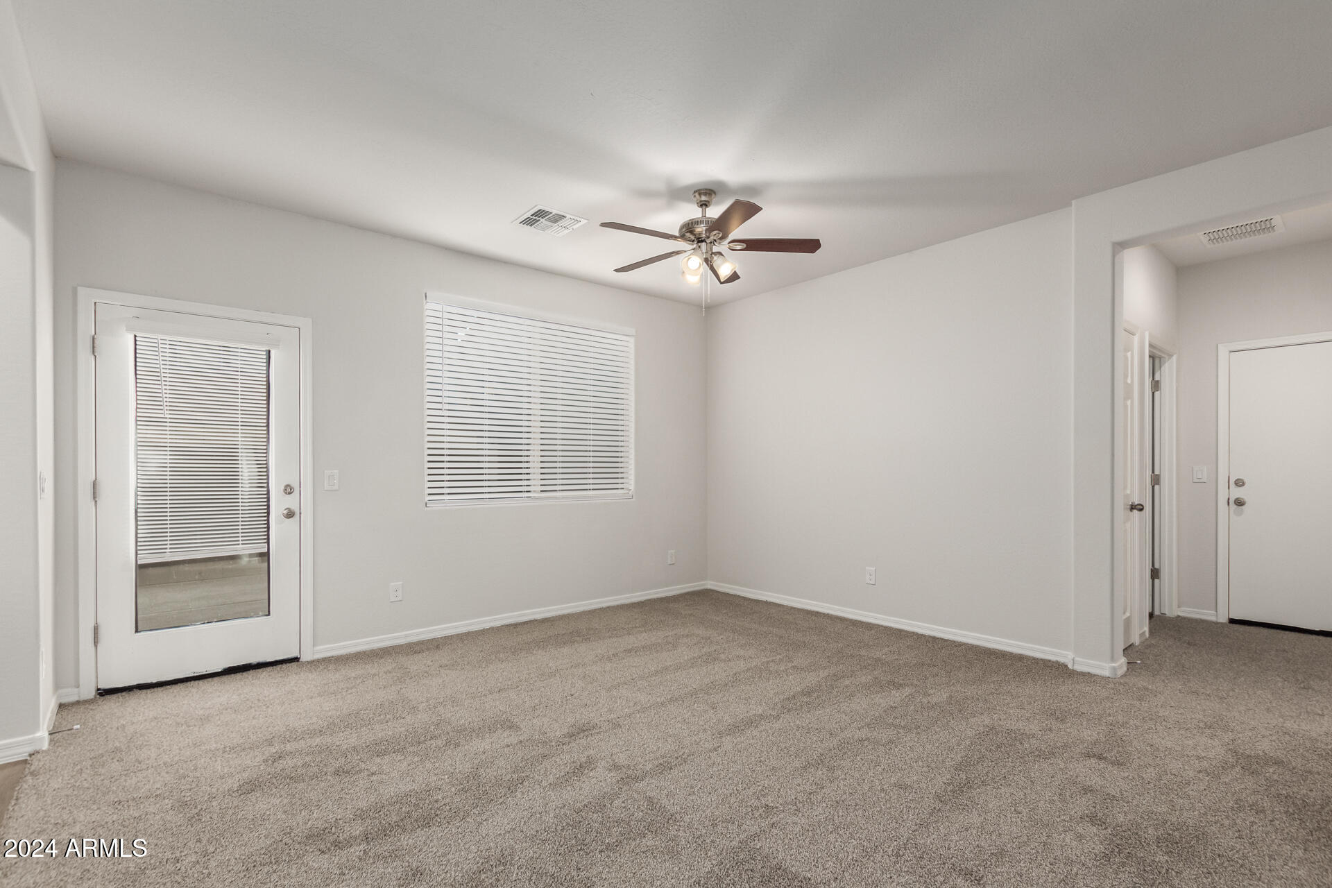 919 E AGUA FRIA Lane