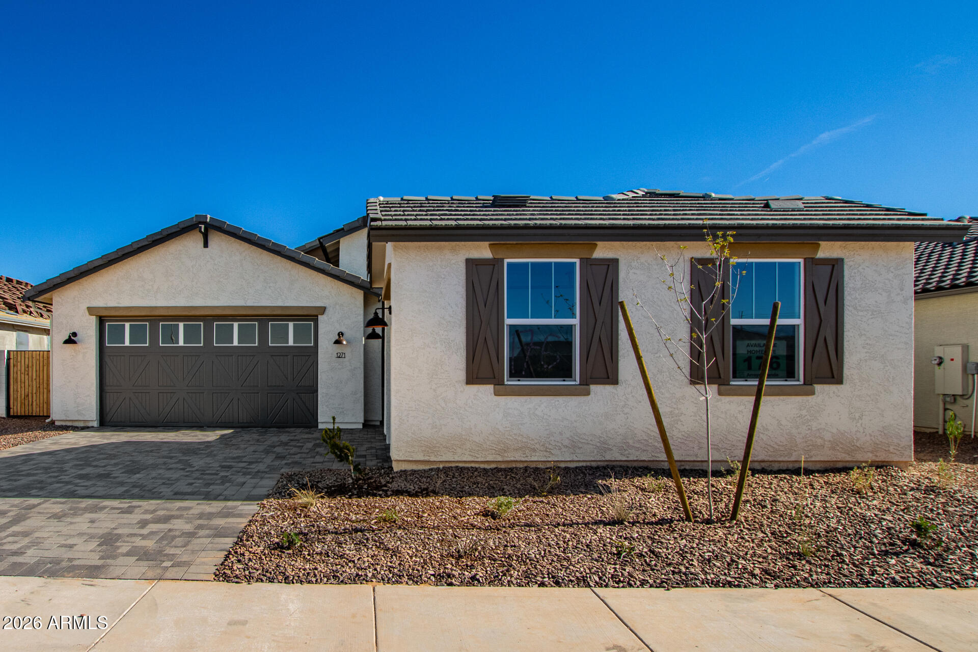 1271 E Ridgerock Loop