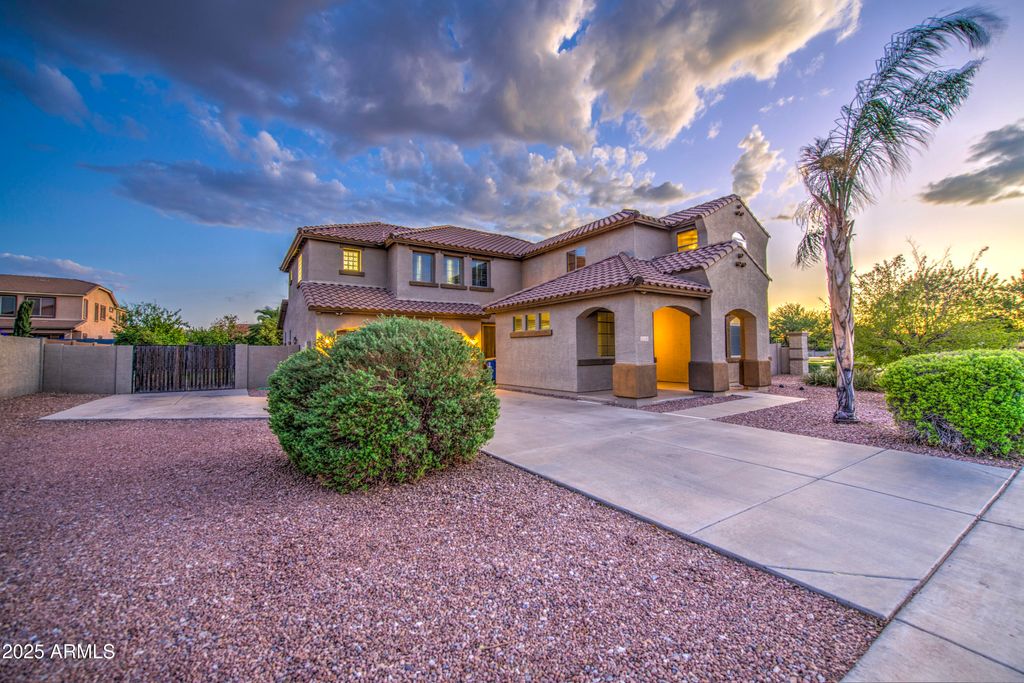 Photo of 21503 E North Court, Queen Creek, AZ 85142 (MLS # 6926448)