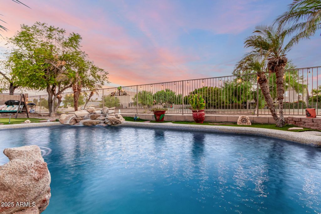 Photo of 6847 W El Cortez Place, Peoria, AZ 85383 (MLS # 6915998)