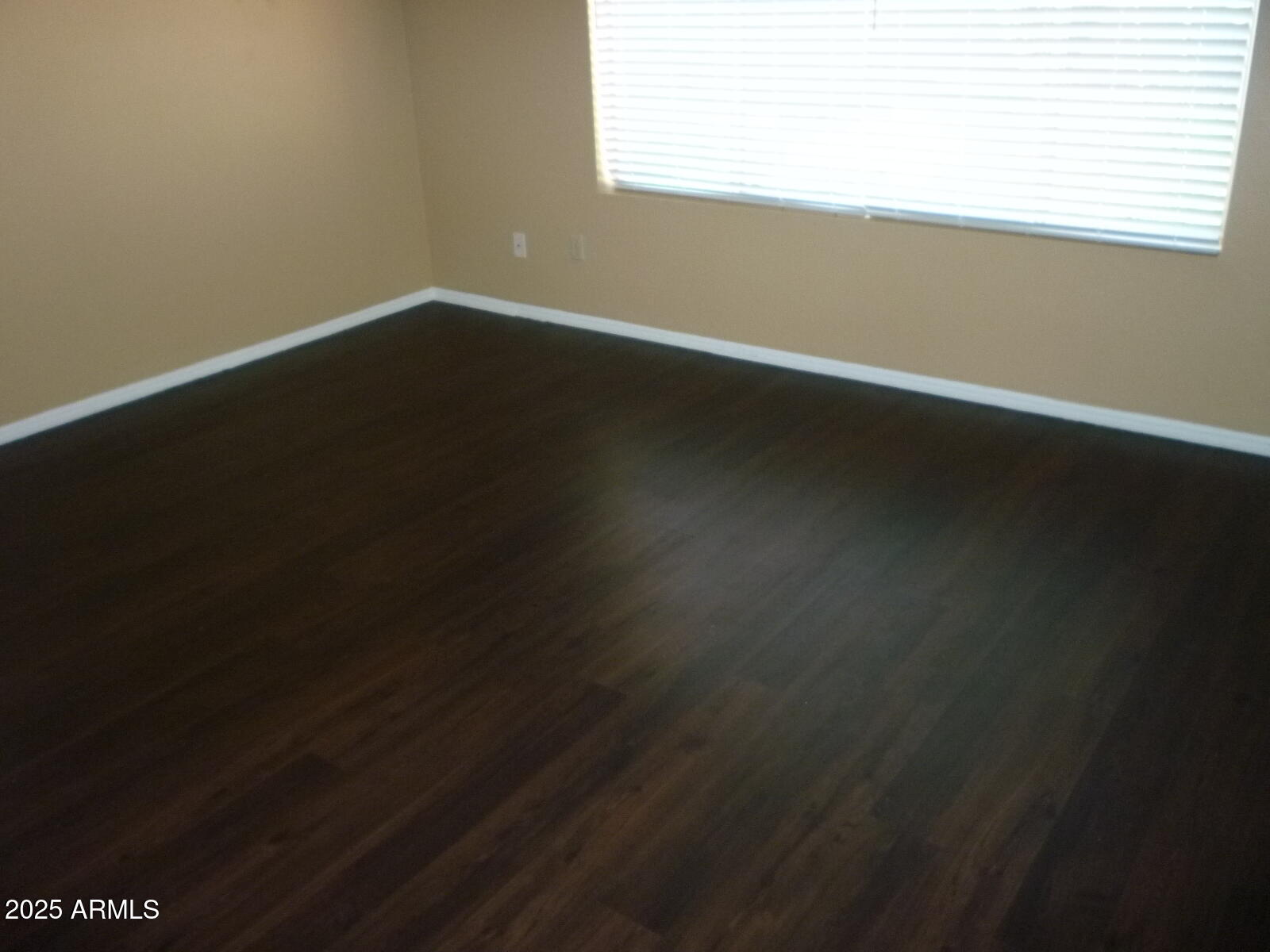 4216 W WILLOW Avenue