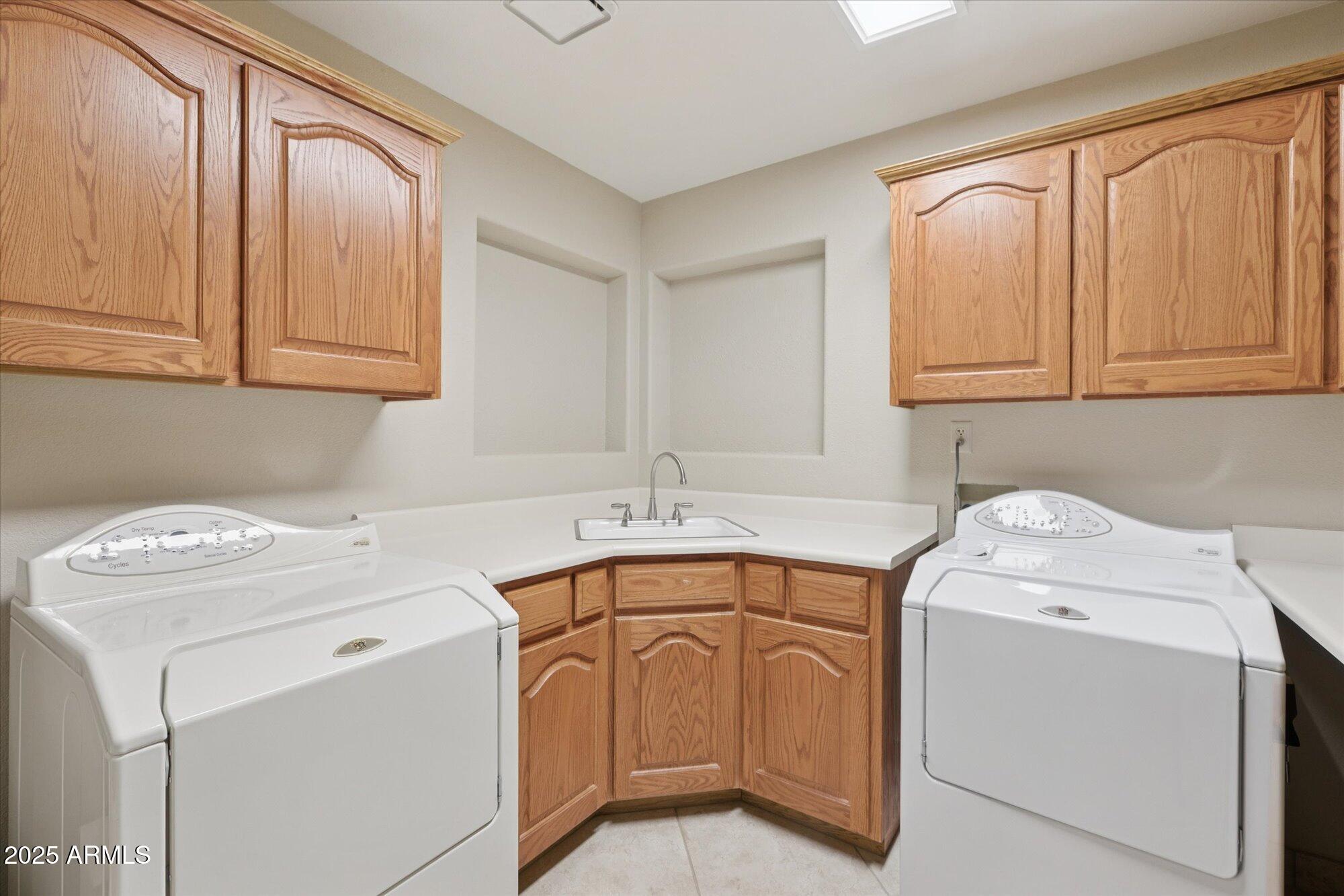 Phoenix, Arizona 85022, United States, 3 Bedrooms Bedrooms, ,2 BathroomsBathrooms,Residential,Active,220293