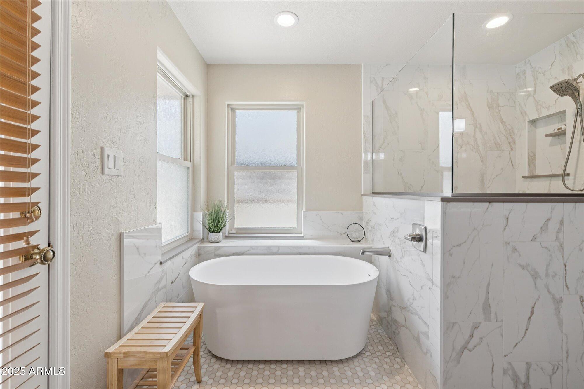 Phoenix, Arizona 85022, United States, 3 Bedrooms Bedrooms, ,2 BathroomsBathrooms,Residential,Active,220293