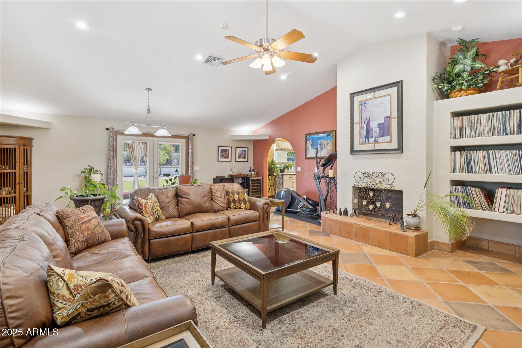 Phoenix, Arizona 85022, United States, 3 Bedrooms Bedrooms, ,2 BathroomsBathrooms,Residential,Active,220293