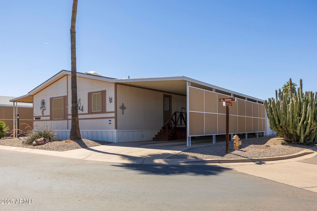 Photo of 450 W Sunwest Drive #65, Casa Grande, AZ 85122 (MLS # 6872882)
