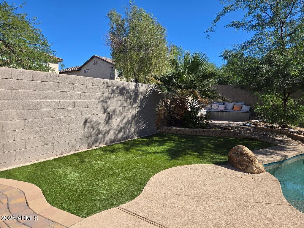 Photo of 20919 N 39th Place N, Phoenix, AZ 85050 (MLS # 6935435)