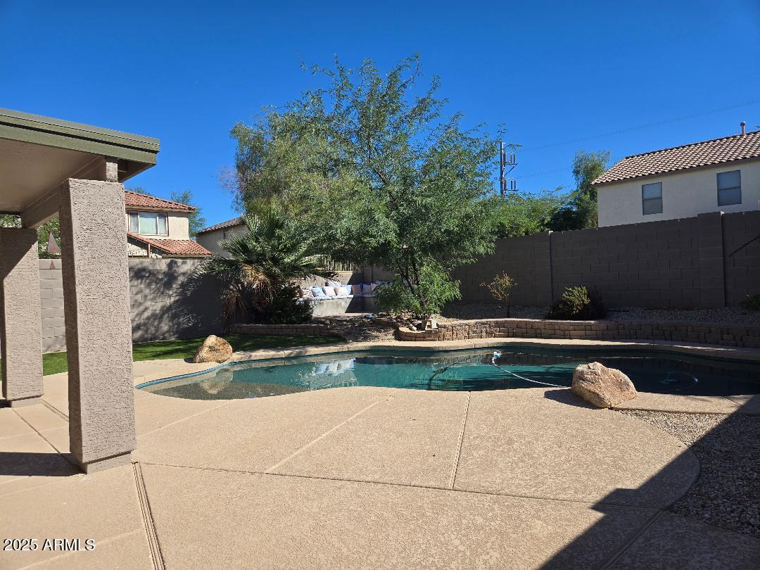 20919 N 39th Place N