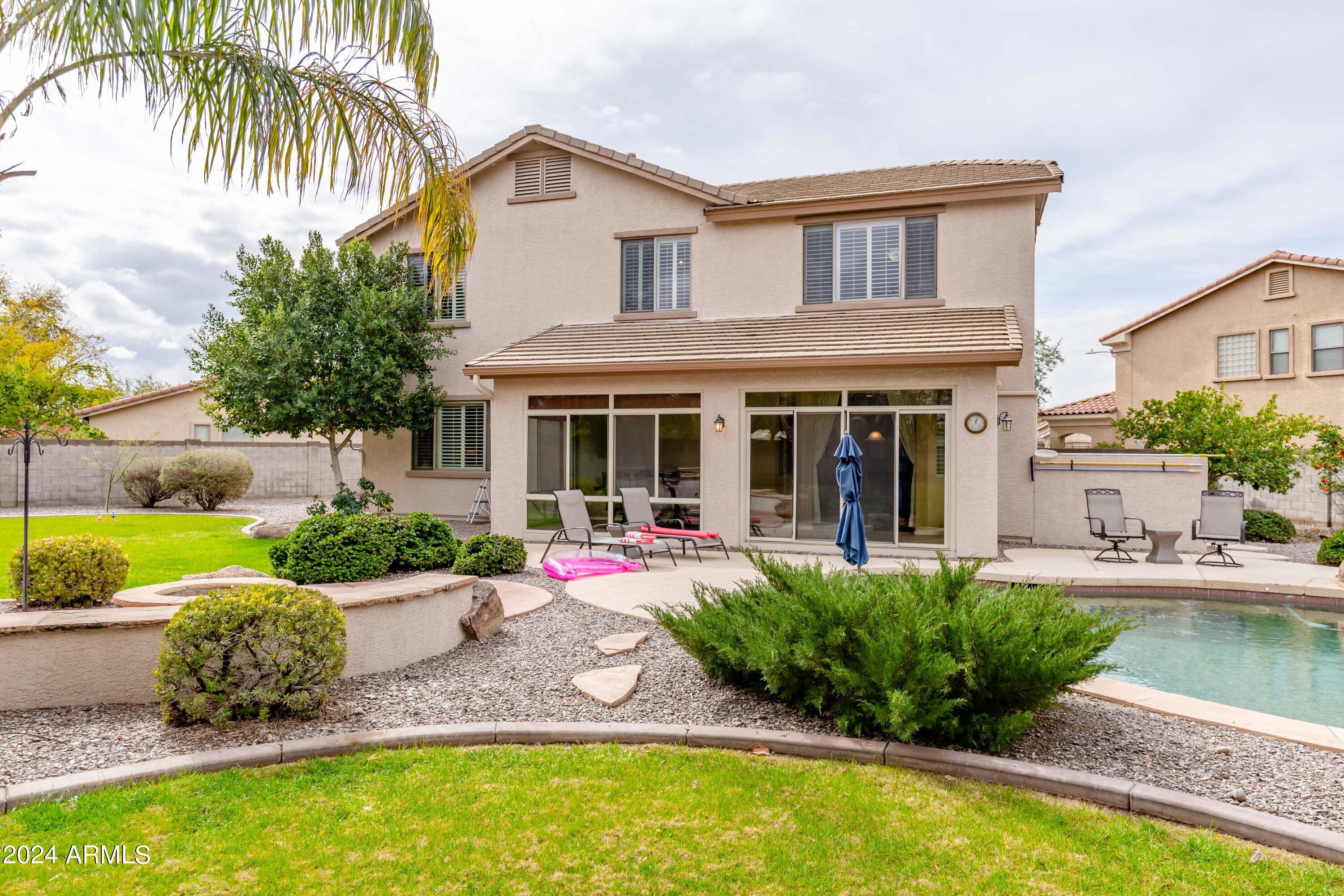 8408 W MIDWAY Avenue