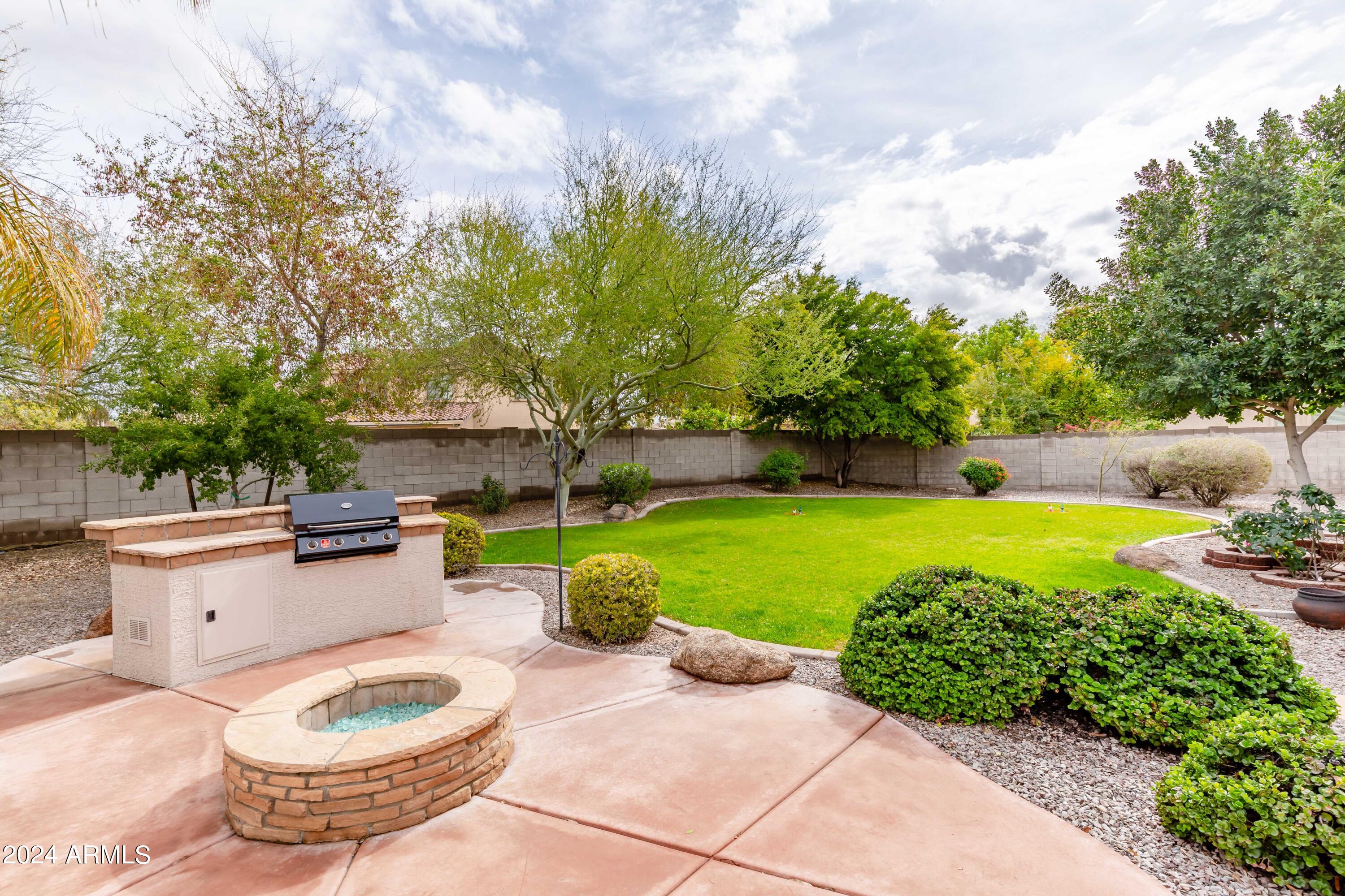 8408 W MIDWAY Avenue