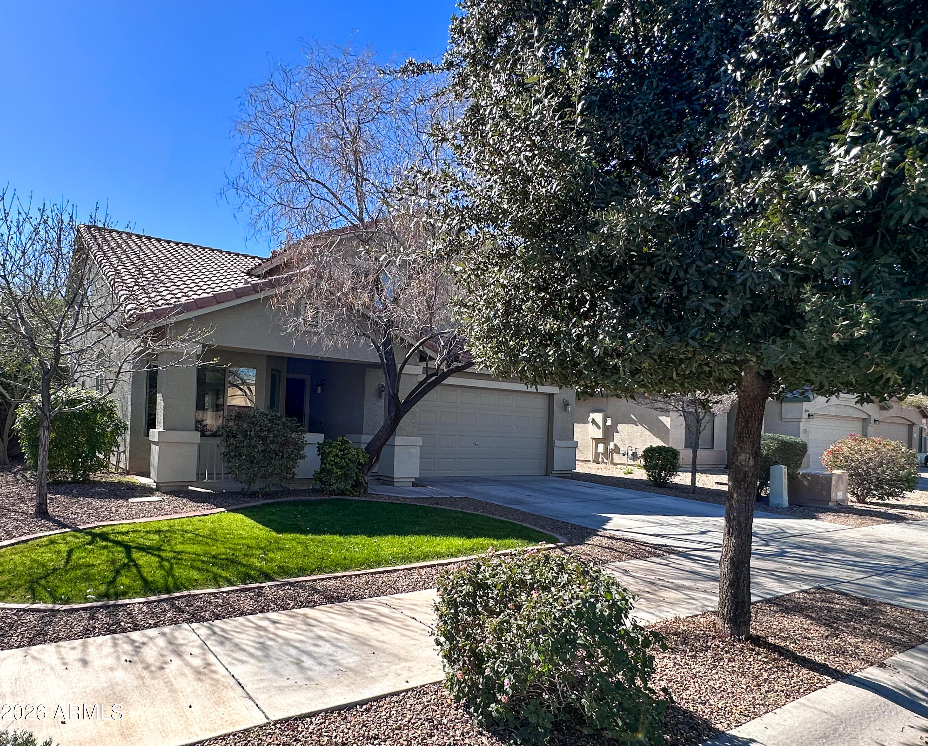 15747 W LINDEN Street