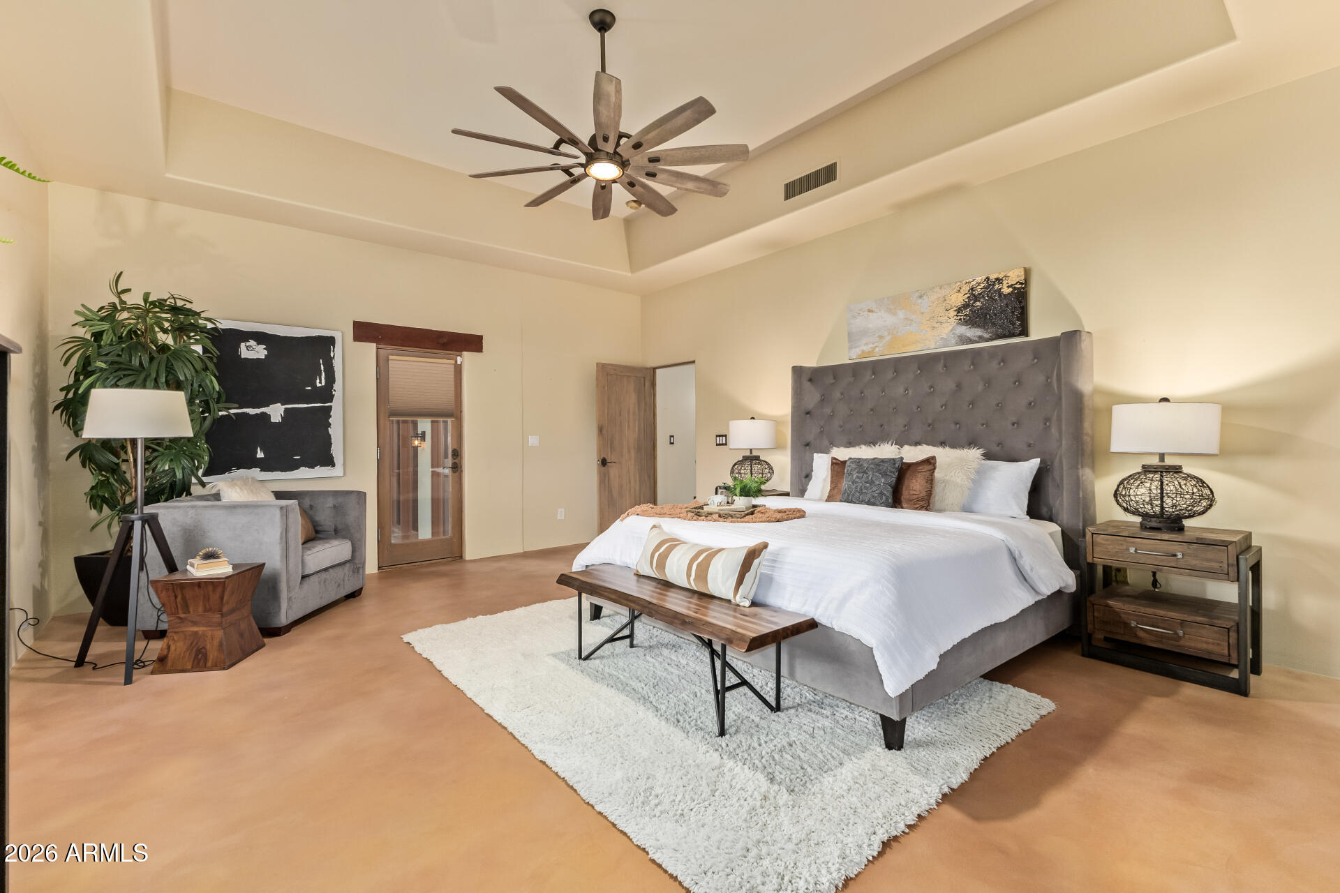 9505 E SUNRISE Circle