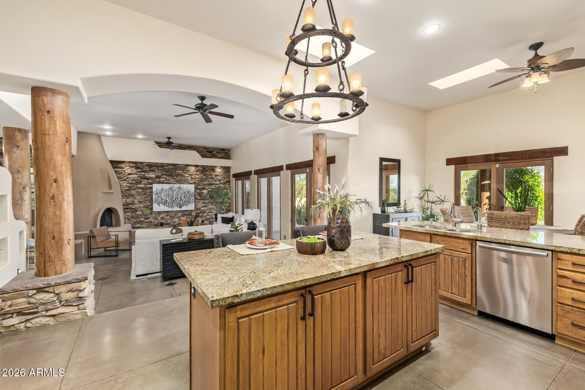 9505 E SUNRISE Circle