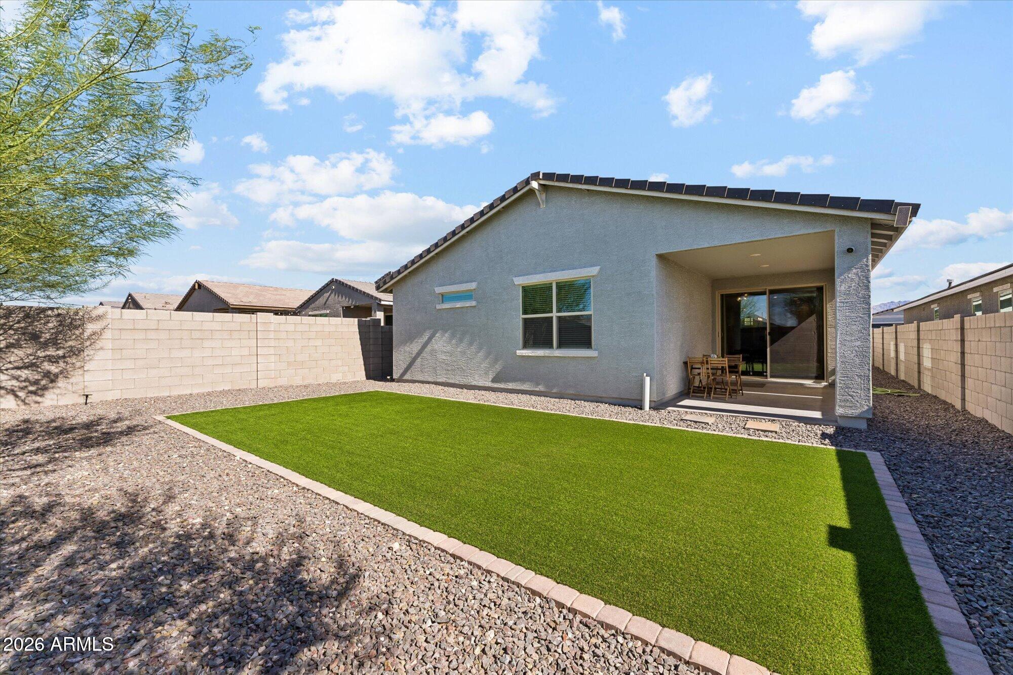 6740 W PEDRO Lane