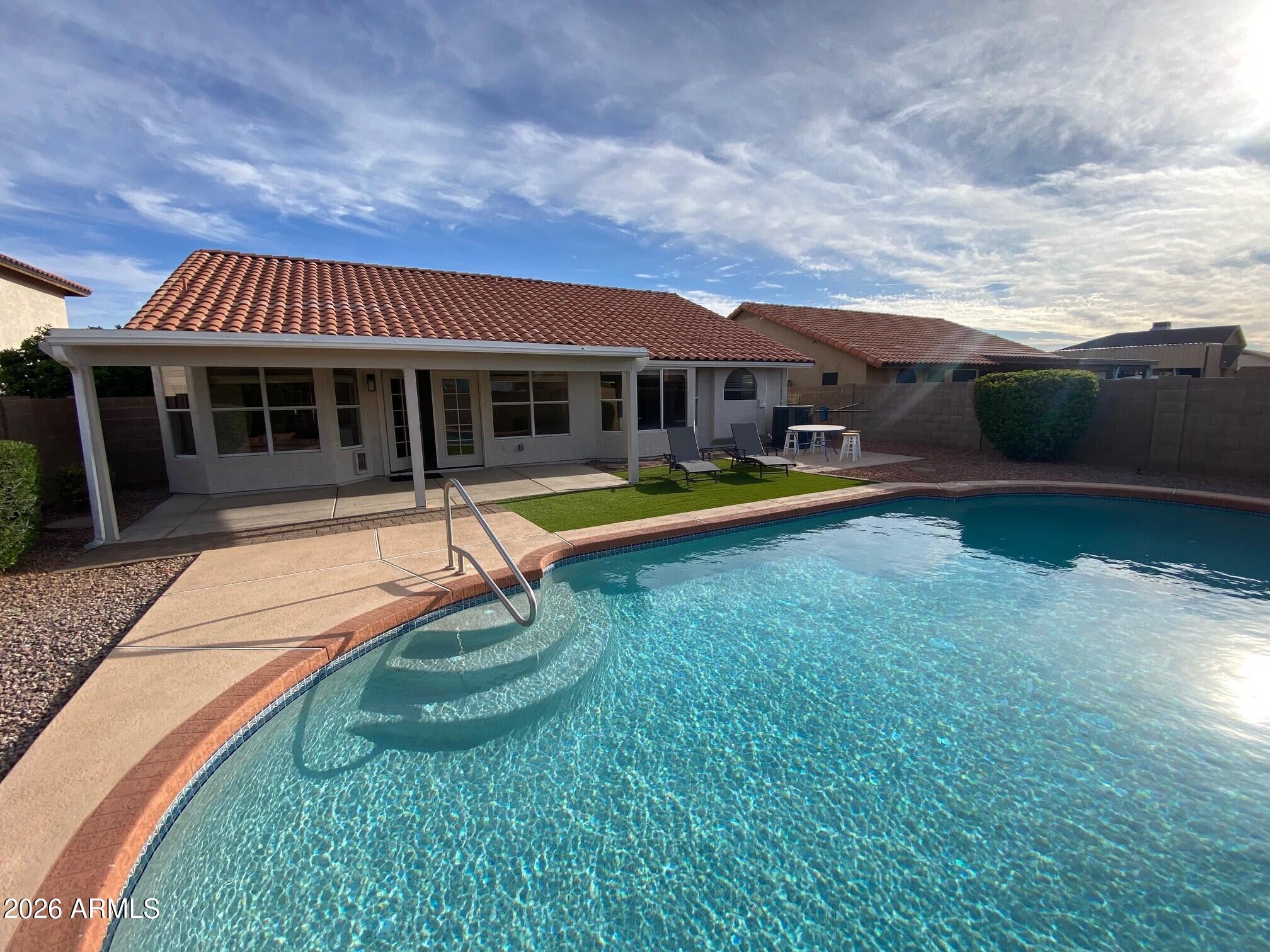 7664 W REDFIELD Road