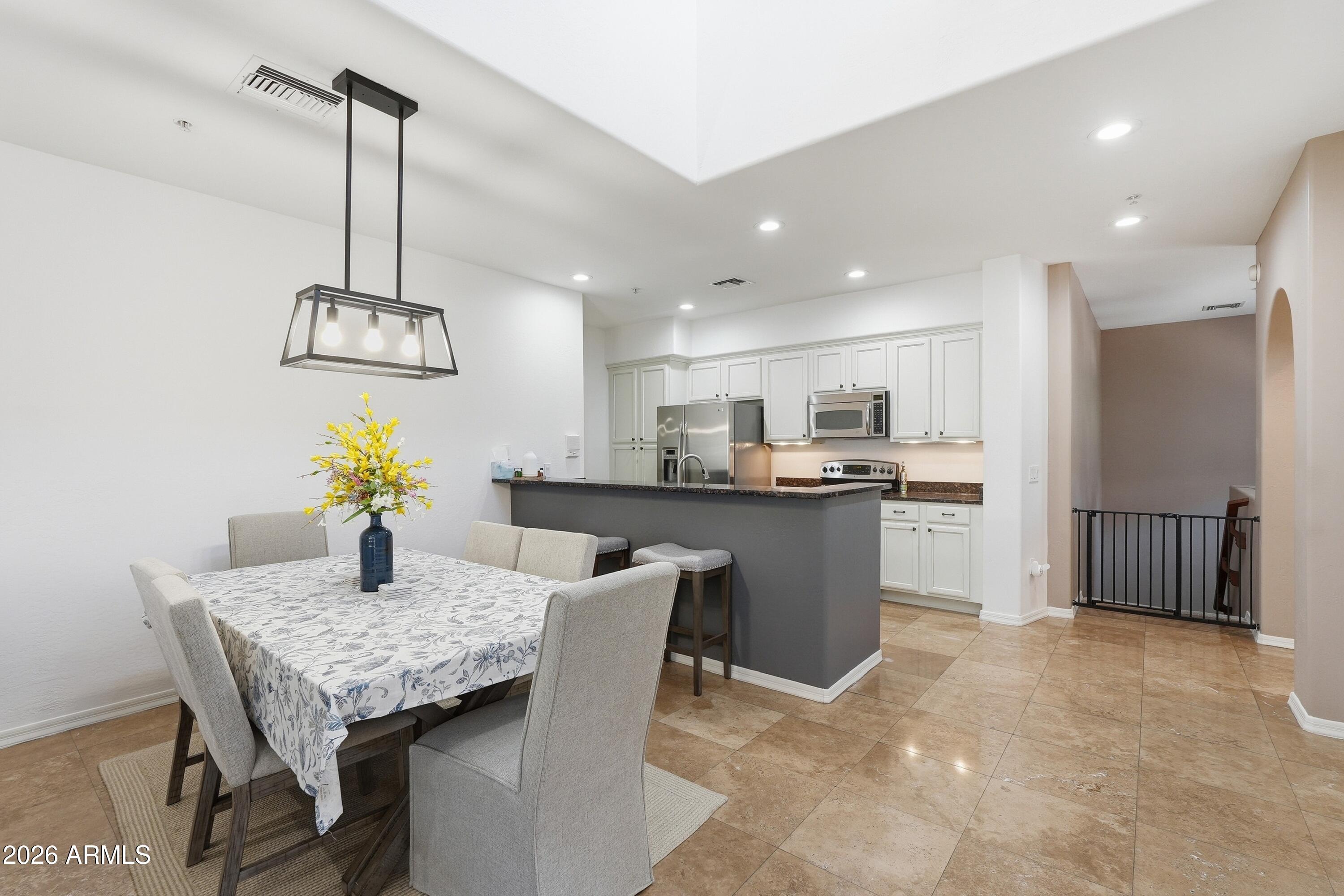 3935 E ROUGH RIDER Road 1032