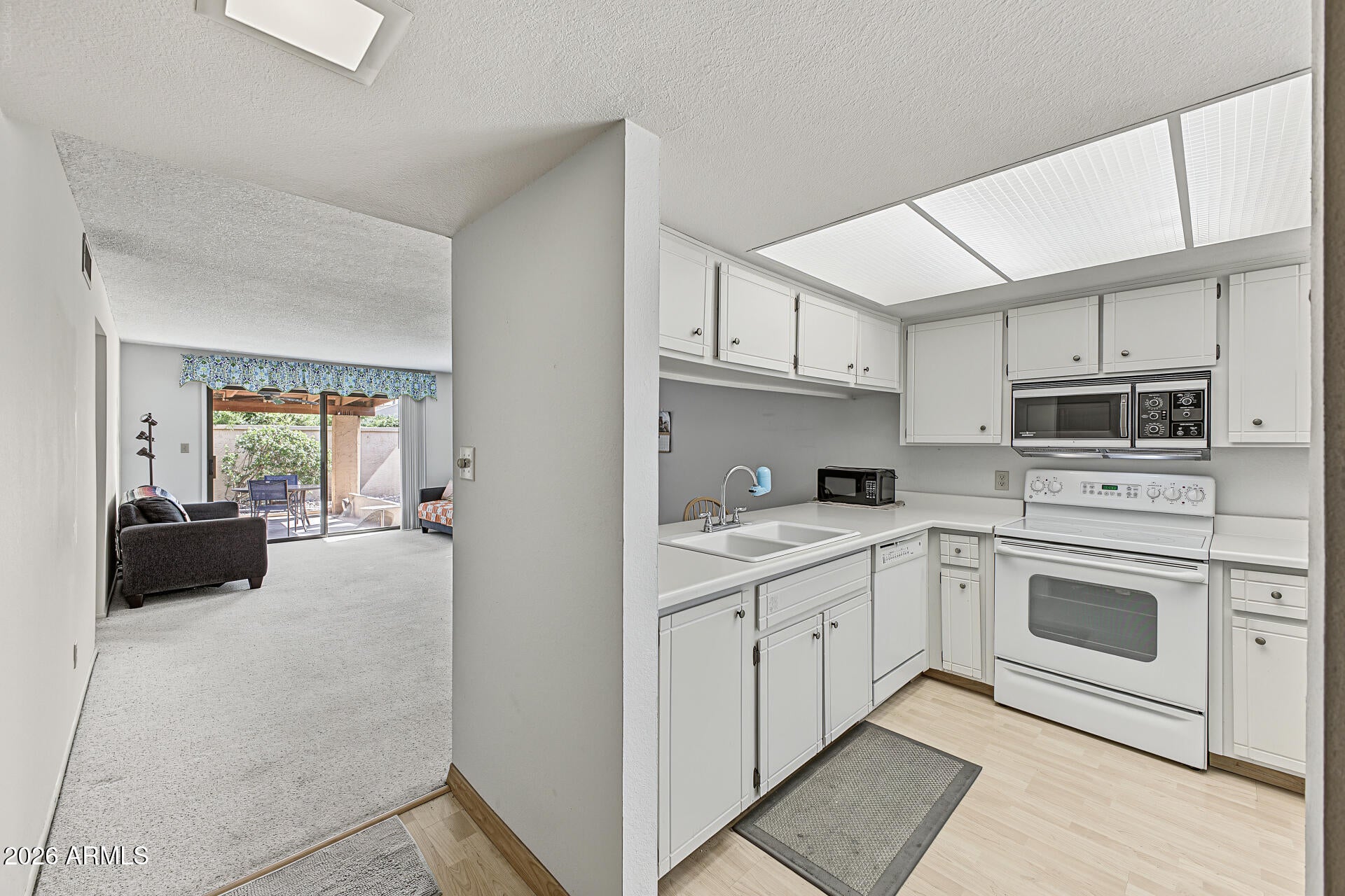 537 S PALO VERDE Way